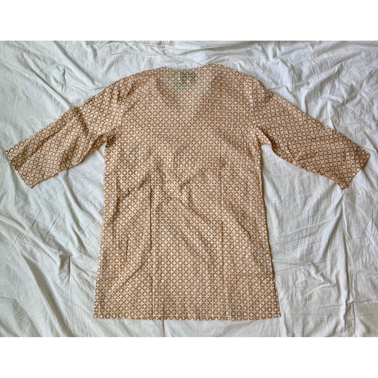 Charleston Shoe Co. Cotton Tunic Top Tan White Geometric Print Split Neck L NWT