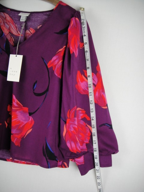 A New Day Size Small Purple Floral Cropped V Neck Poet Sleeve Rayon Blend Blouse