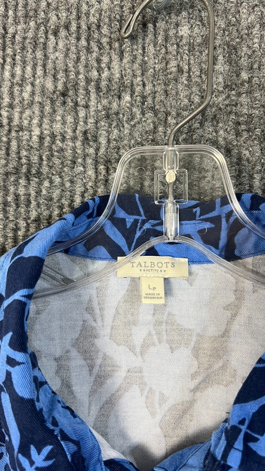 Talbots Shirt Womens Large Petite Blue Floral Button Front Short Sleeve Office