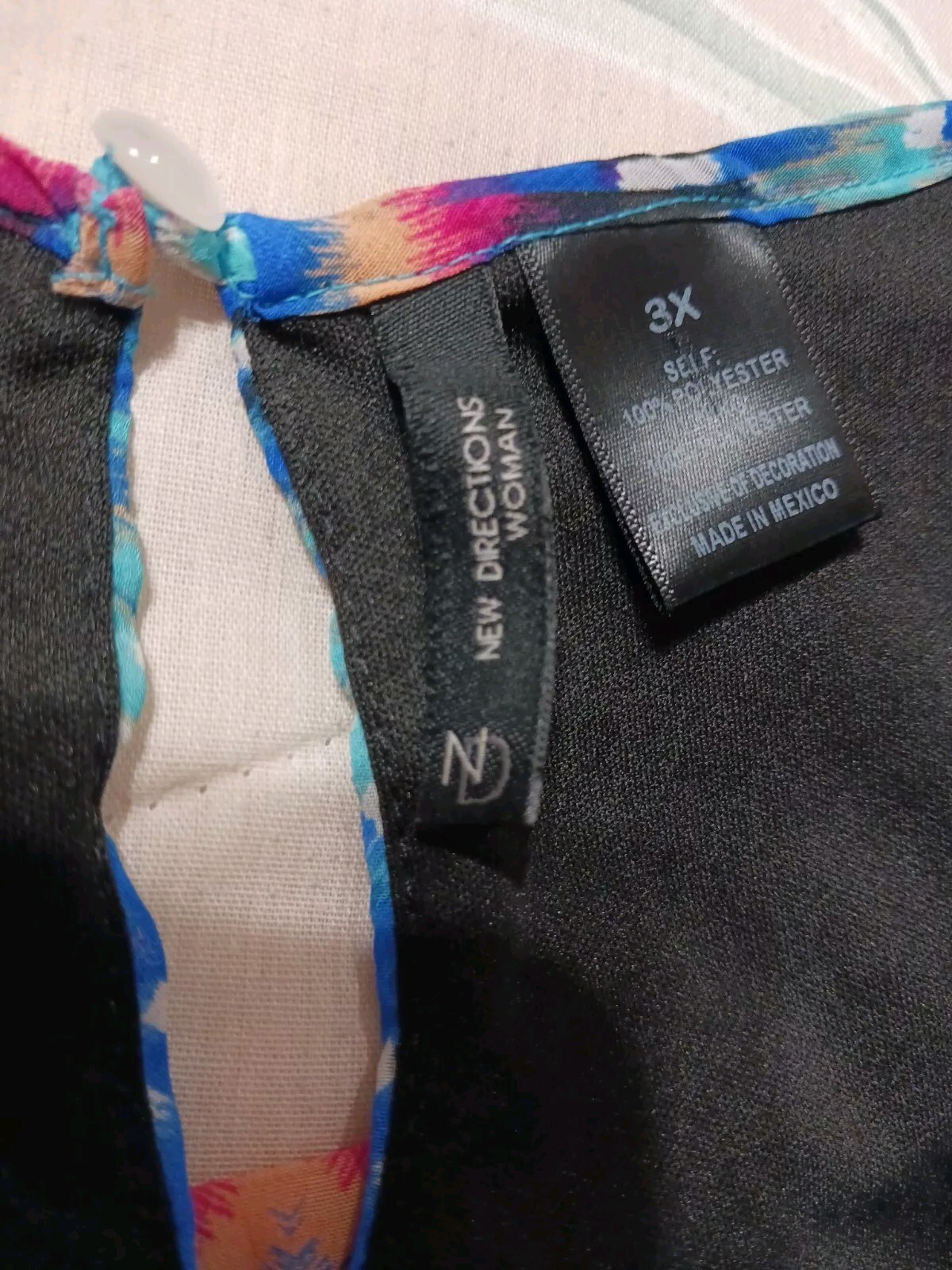 NEW DIRECTIONS*Blue Pink Black Chevron Top*Size 3X*Ribbon Trim*Round nk*Shortslv