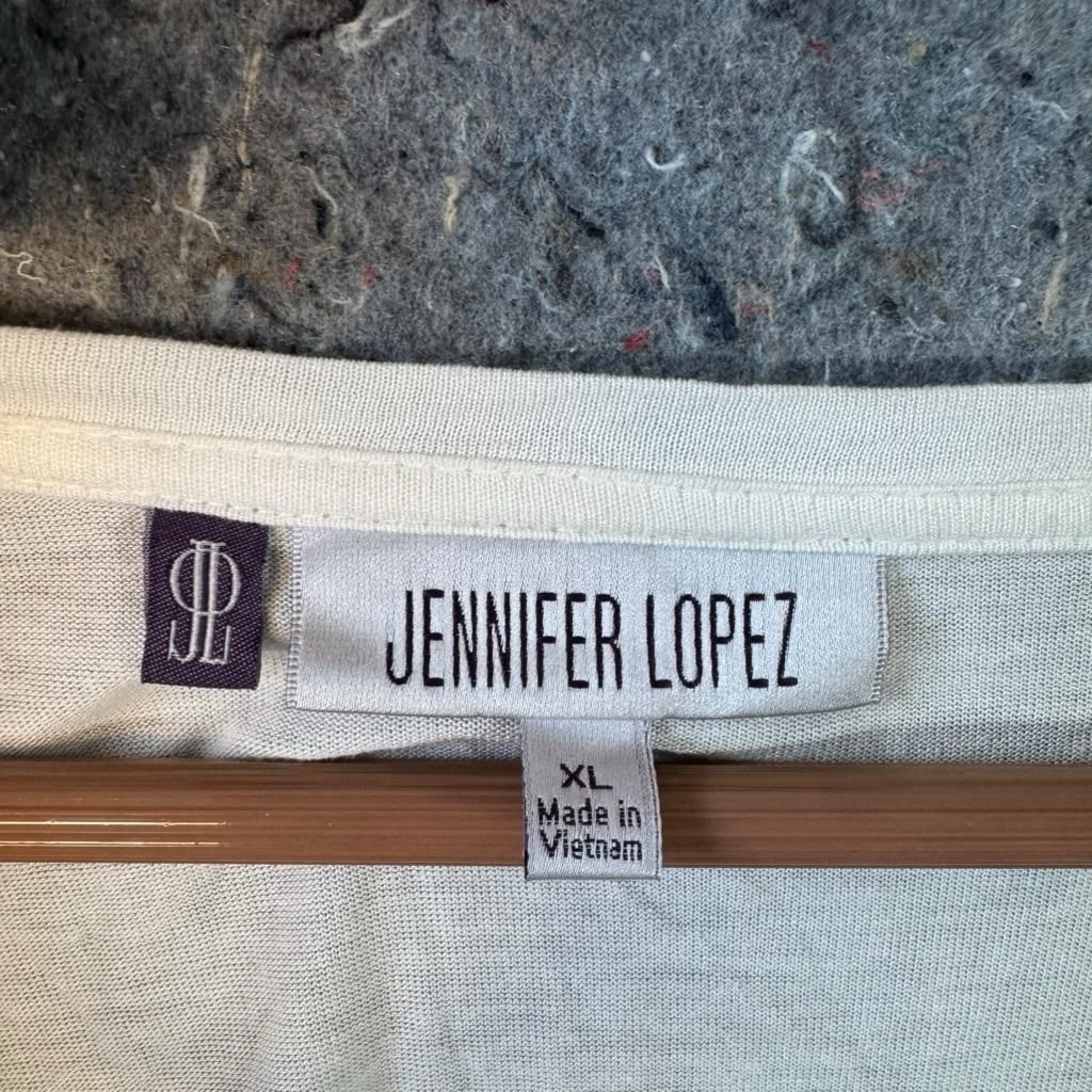 Jennifer Lopez XL White Rhinestone Scoop Neck Top Short Sleeve