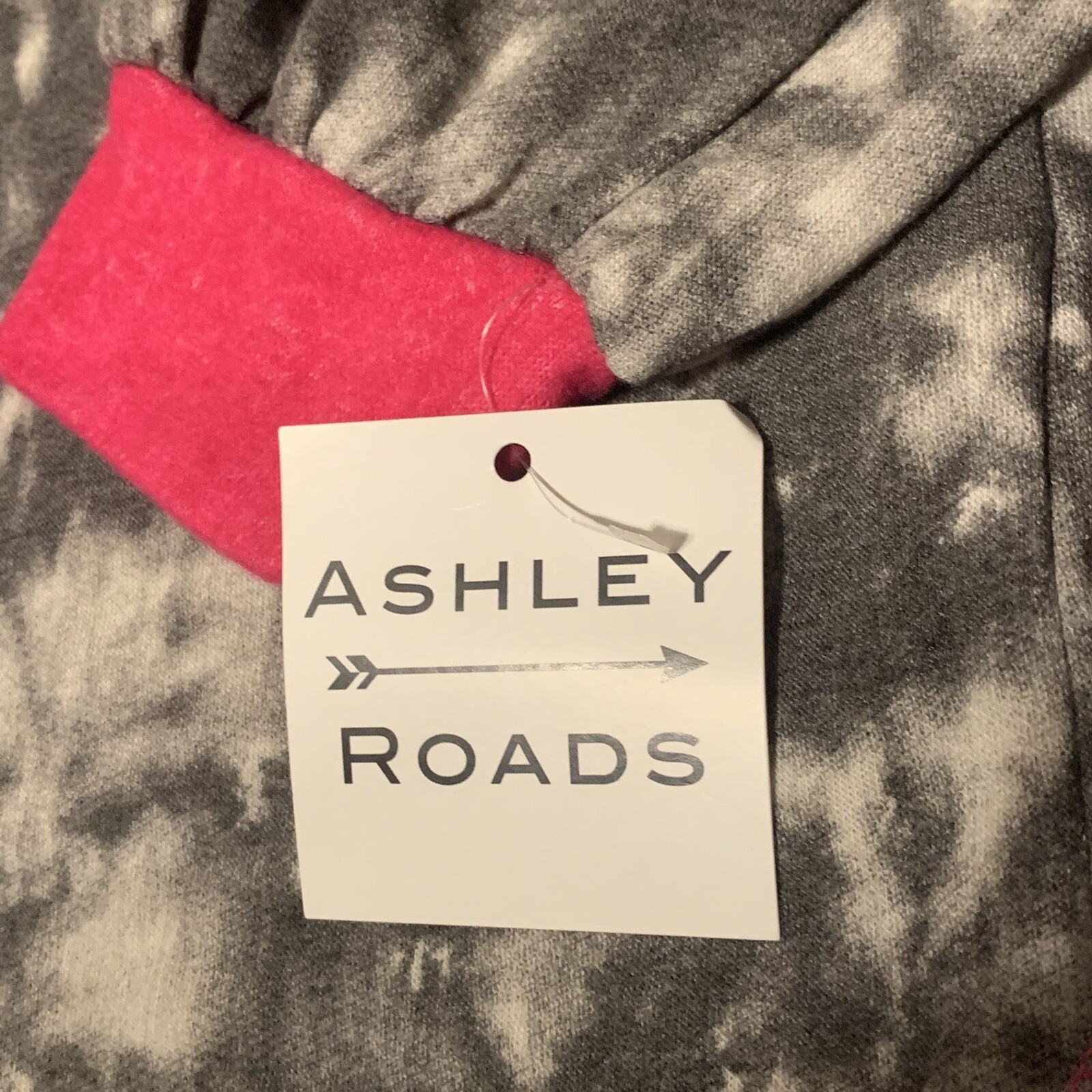 Honeyme Tie Dye Pattern Ashley Roads Boutique Fleece S/S Ringer Women’s Top Sz L