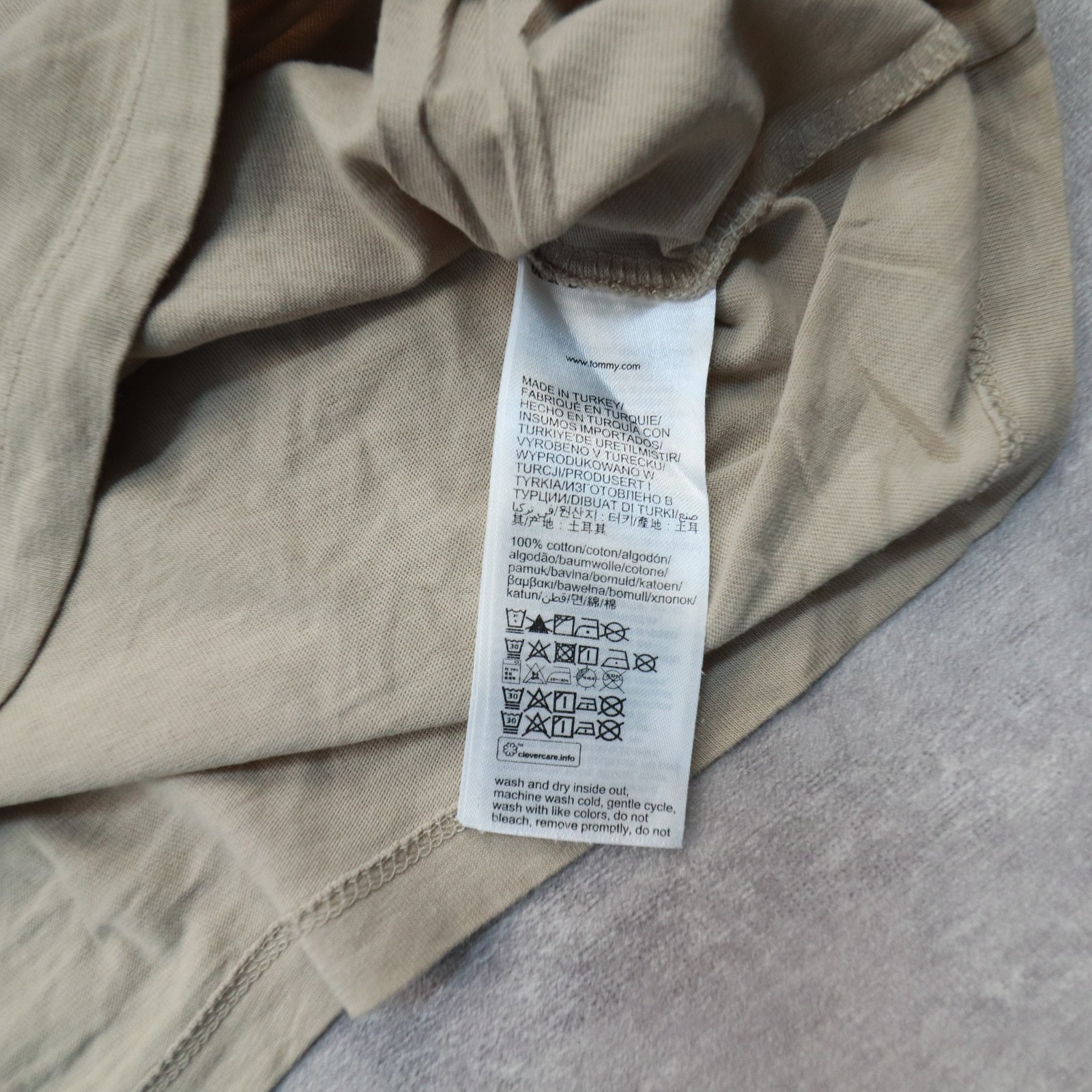 Tommy Hilfiger T-Shirt Women Medium V-Neck Cotton, Beige