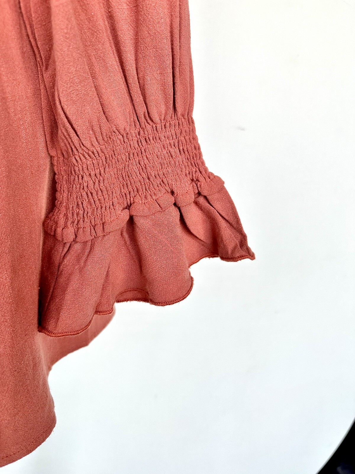 Paisley Vine Linen Mix Ruffle Neck Tunic Top Rust NWT $58 Smocked Cuff Small
