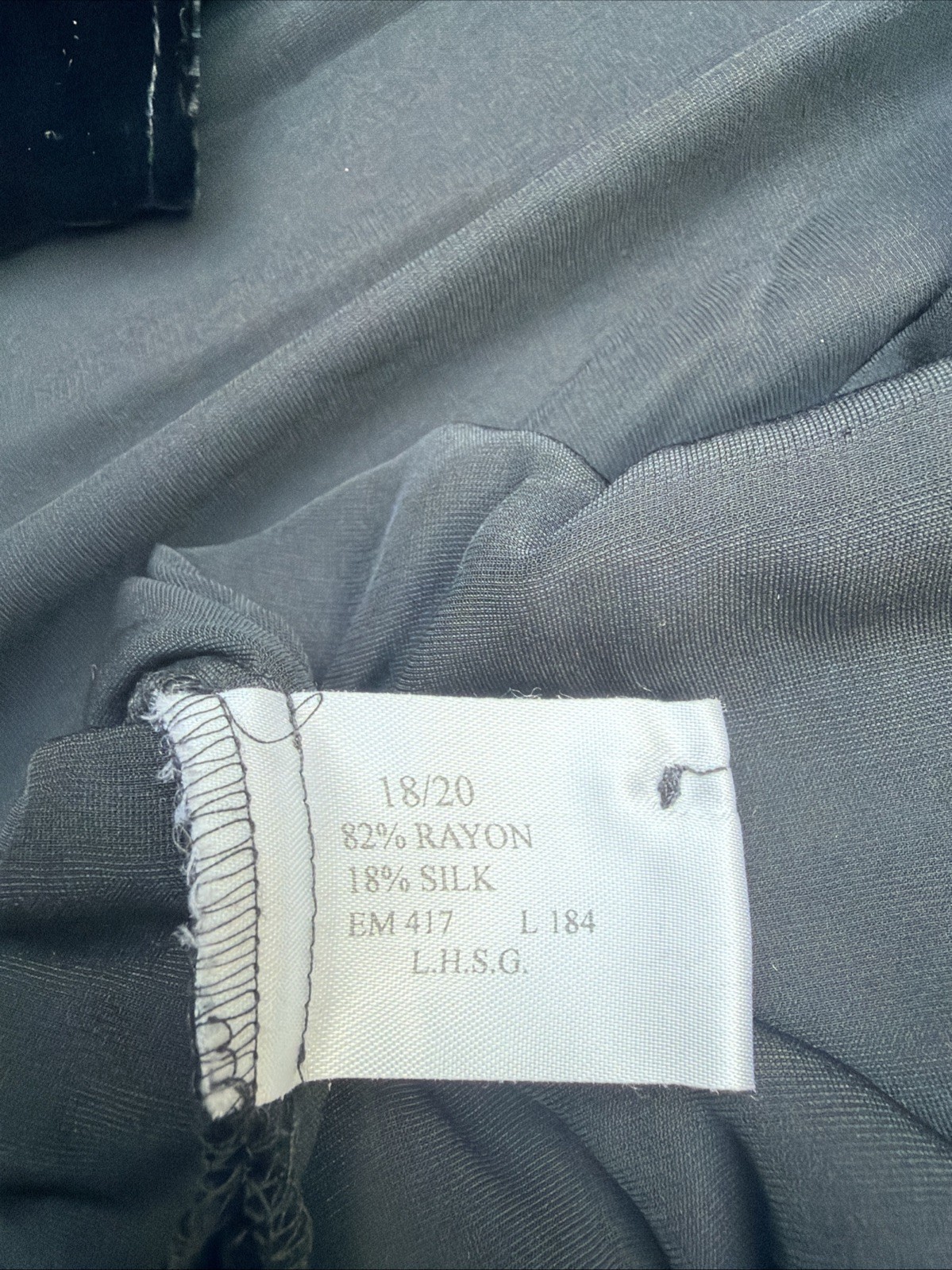 Quo Black Blouse Size 18/20 Rayon Silk Blend Womens