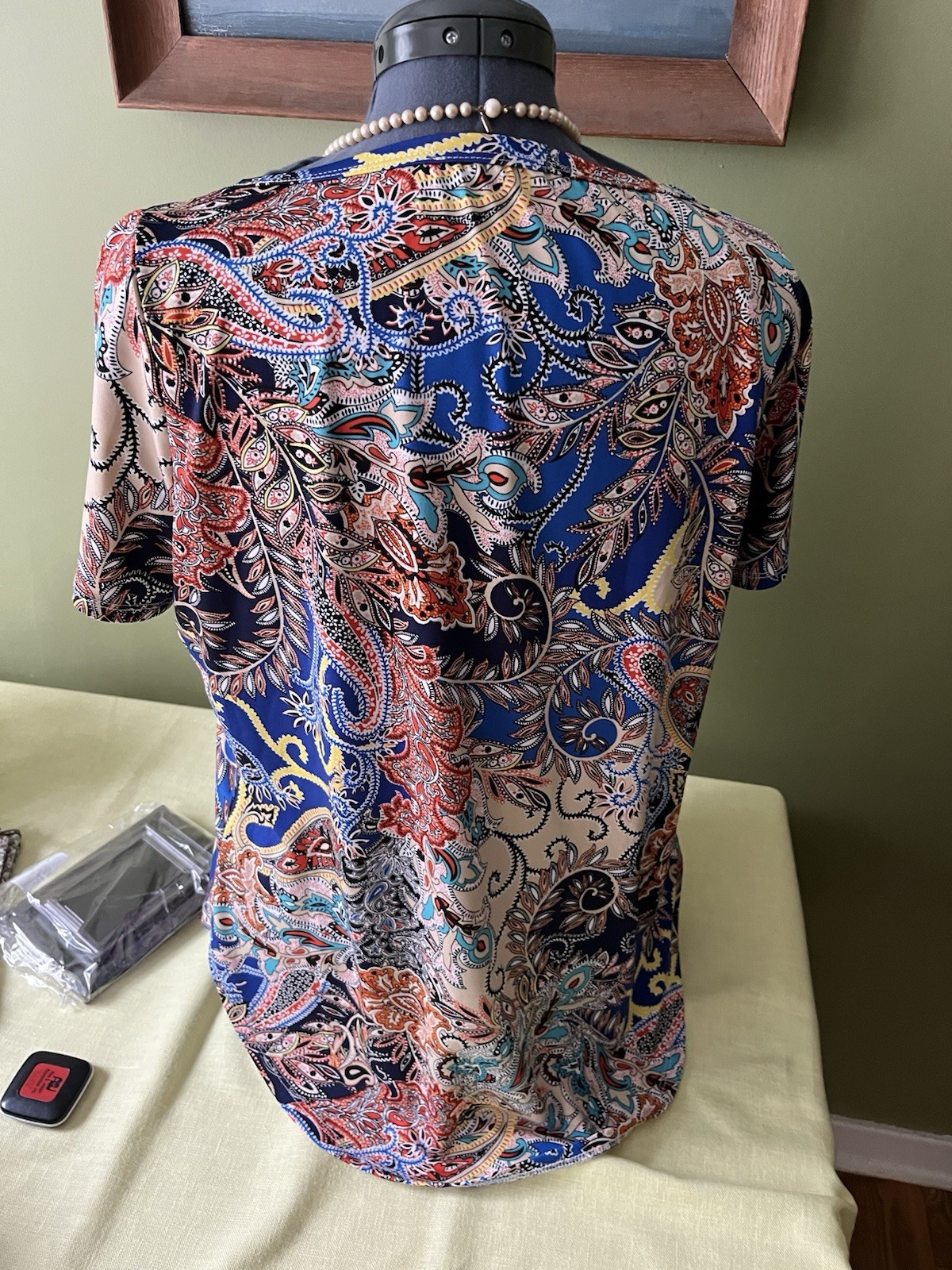Unbranded Womens XL Navy Tan Orange Short Sleeve Paisley Top