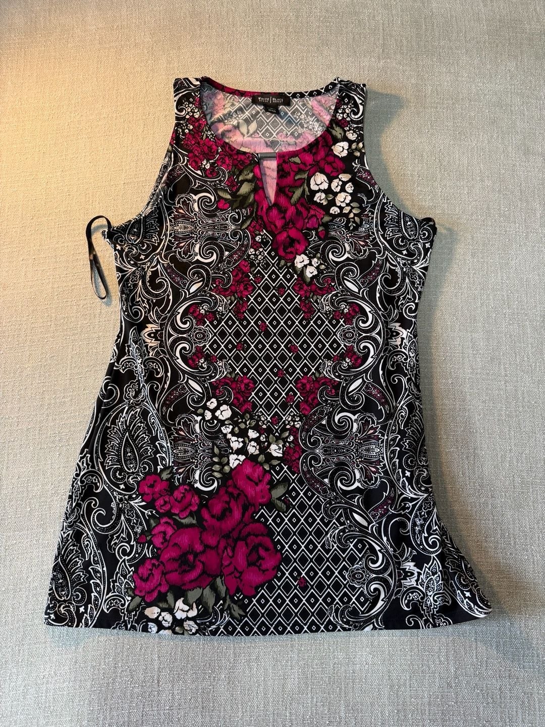 White House Black Market Floral Paisley Sleeveless Keyhole Tank Top M