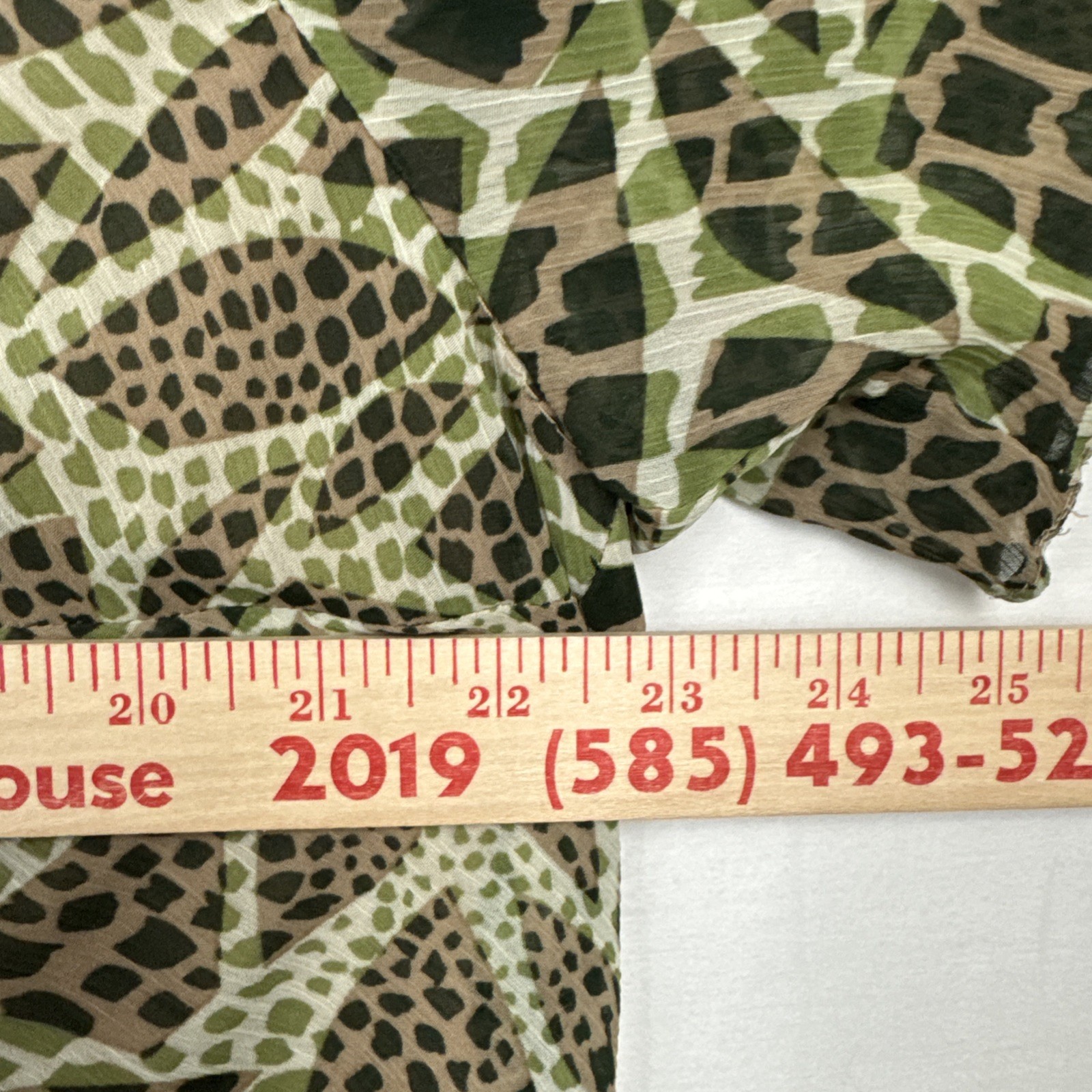 Studio I Green Brown Geometric Print Top Women’s 18W – lined lightweight giraffe