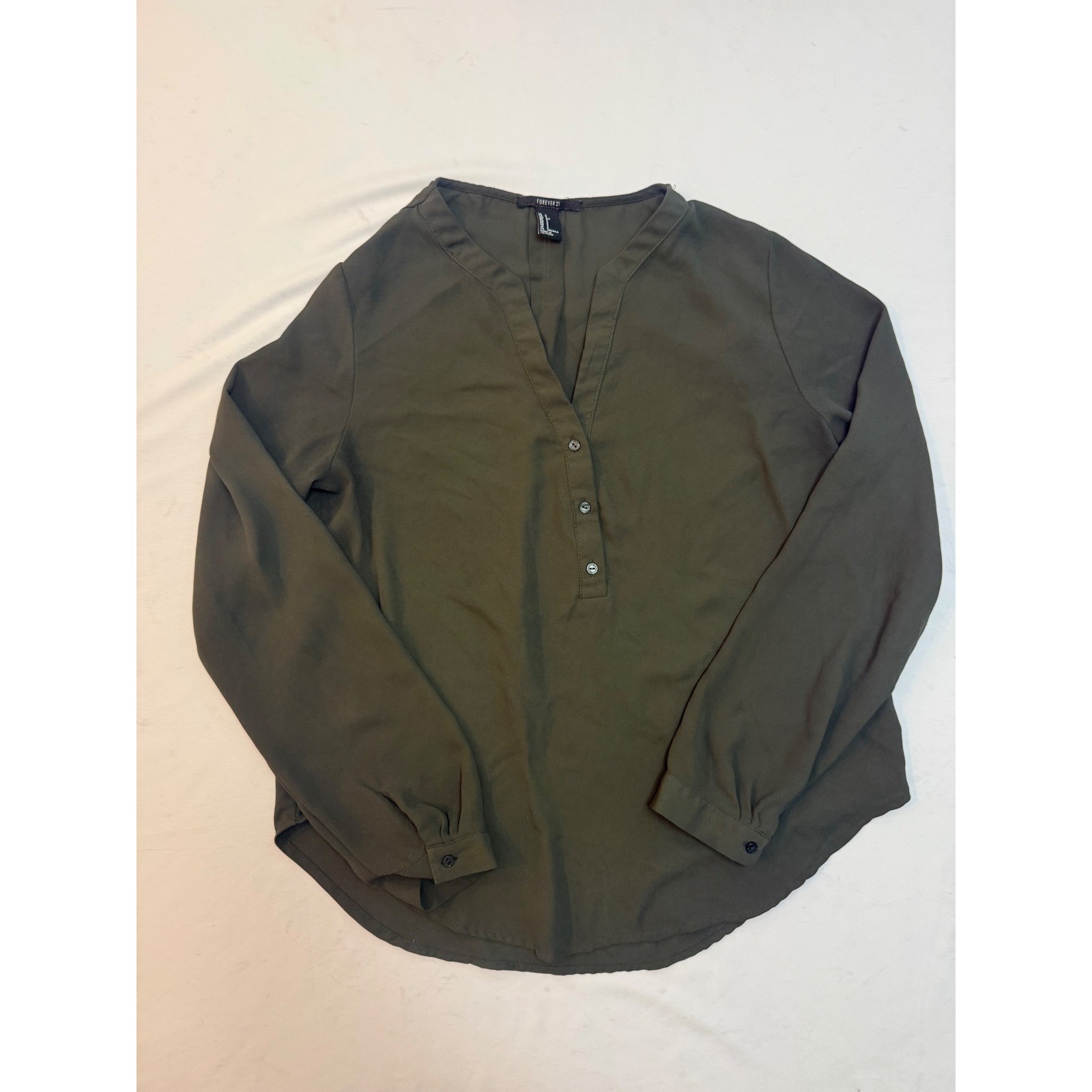Forever 21 Women Olive Green Long Sleeve Henley V-Neck Blouse Top Small