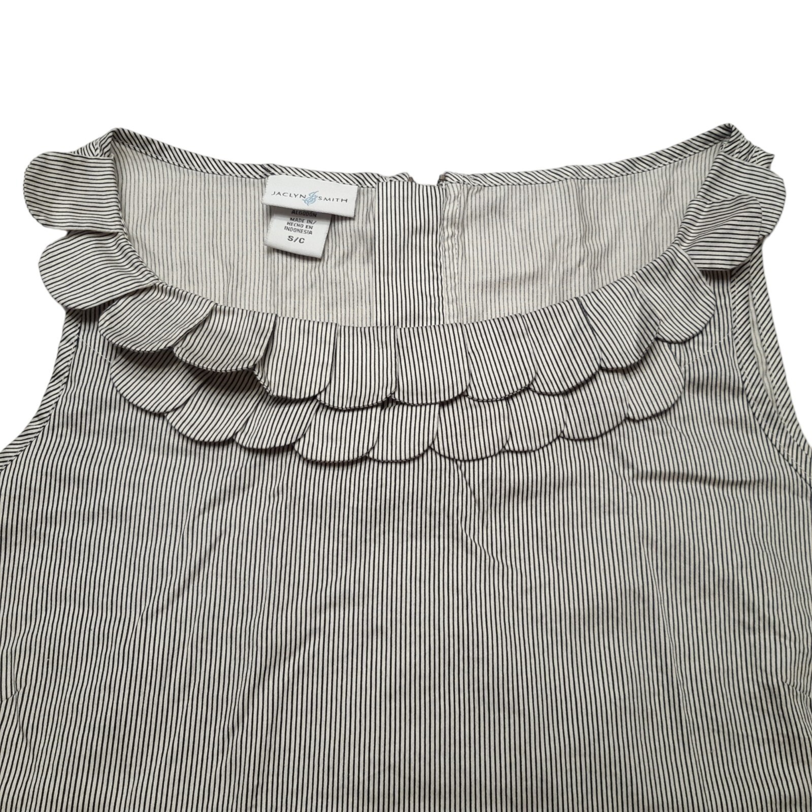 Jaclyn Smith Blouse Womens S Grey Pinstripe Ruffle Scallop Neck Sleeveless Tank