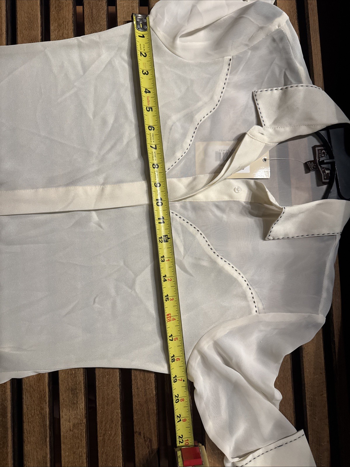 NWT Cowgirl Up Women’s Polyester Long-Sleeve Cream Classy Blouse Size S