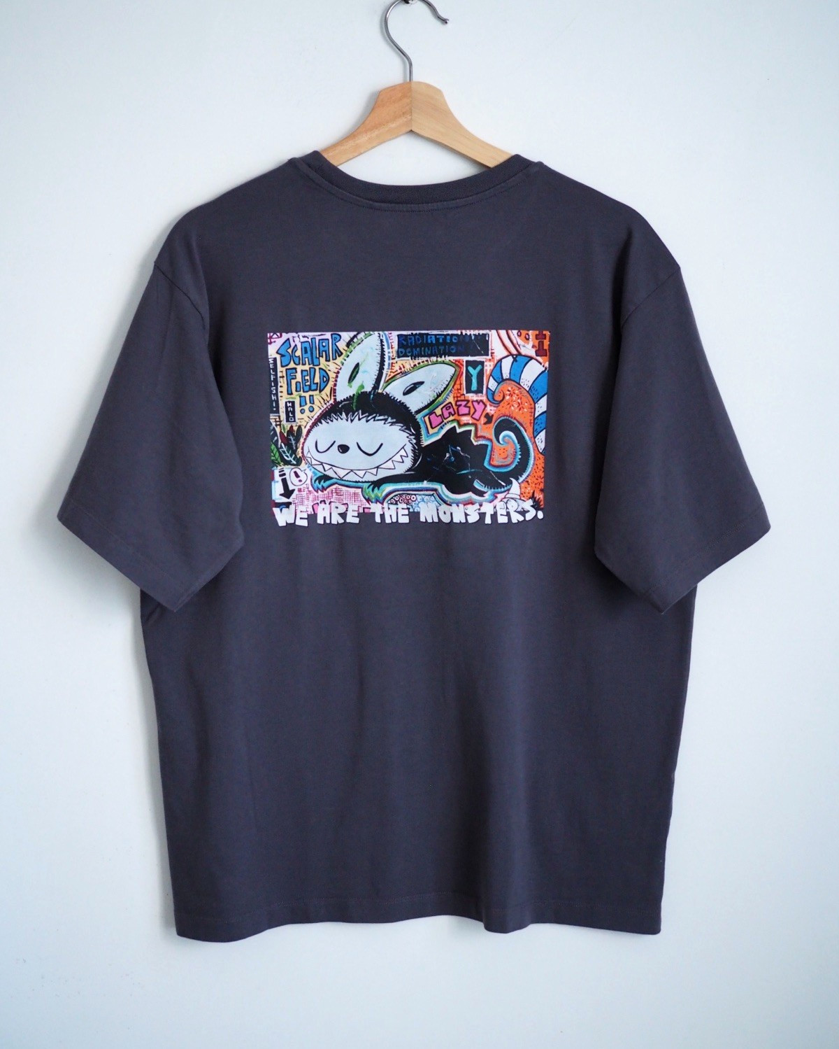 Pop Mart US Exclusive We Are The Monsters Zimomo Uniqlo Graphic T Shirt Size L