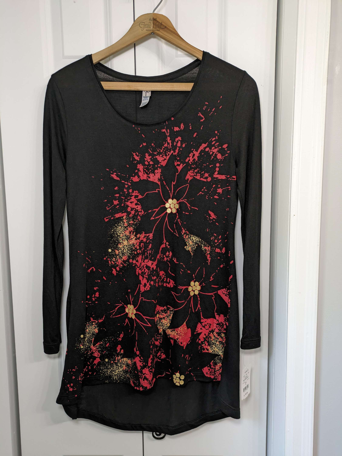 M&C Sportswear NWT Women’s Size Medium Shirt