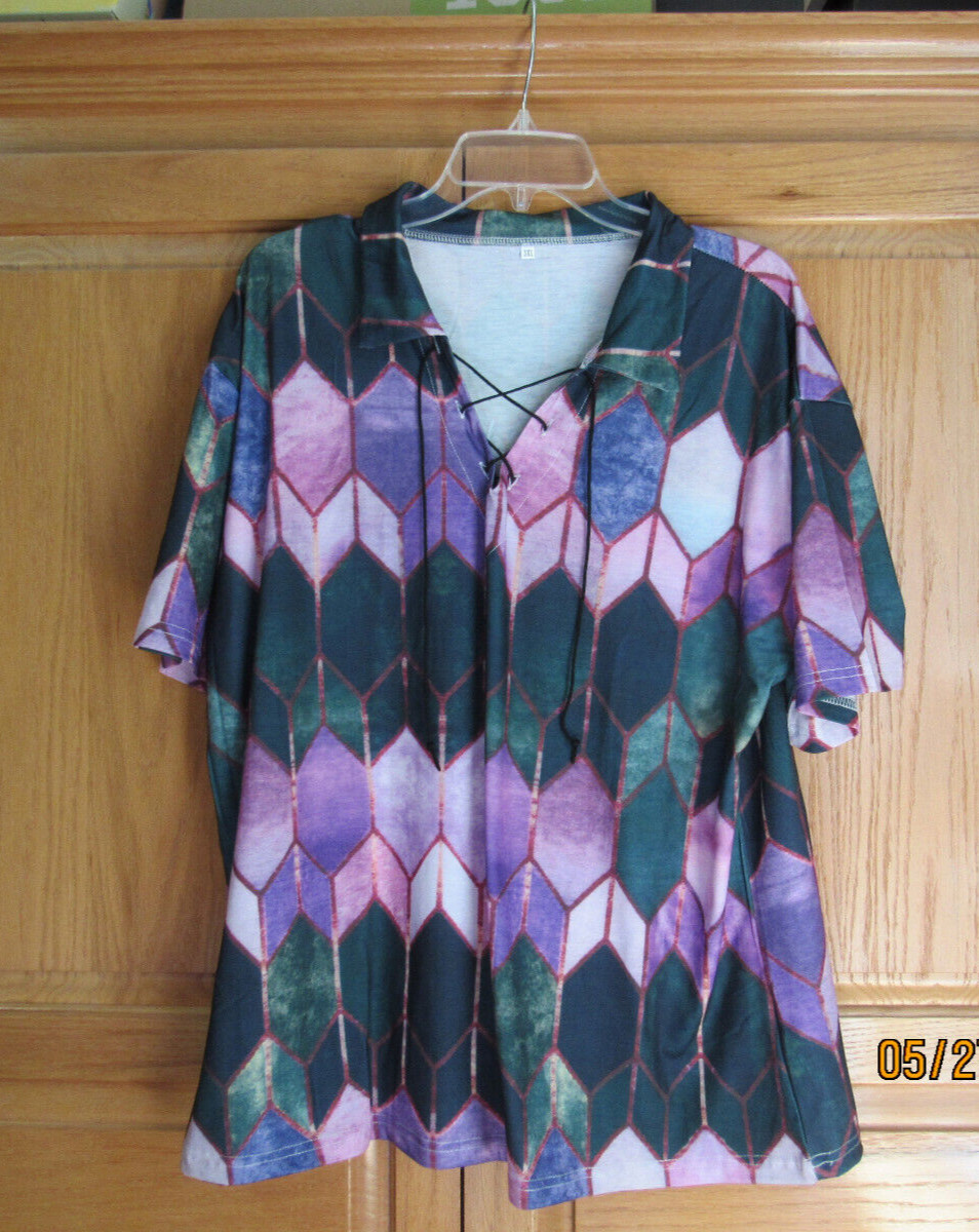 Woman’s Temu Shirt Short Sleeve Purple/Multi Size 3XL