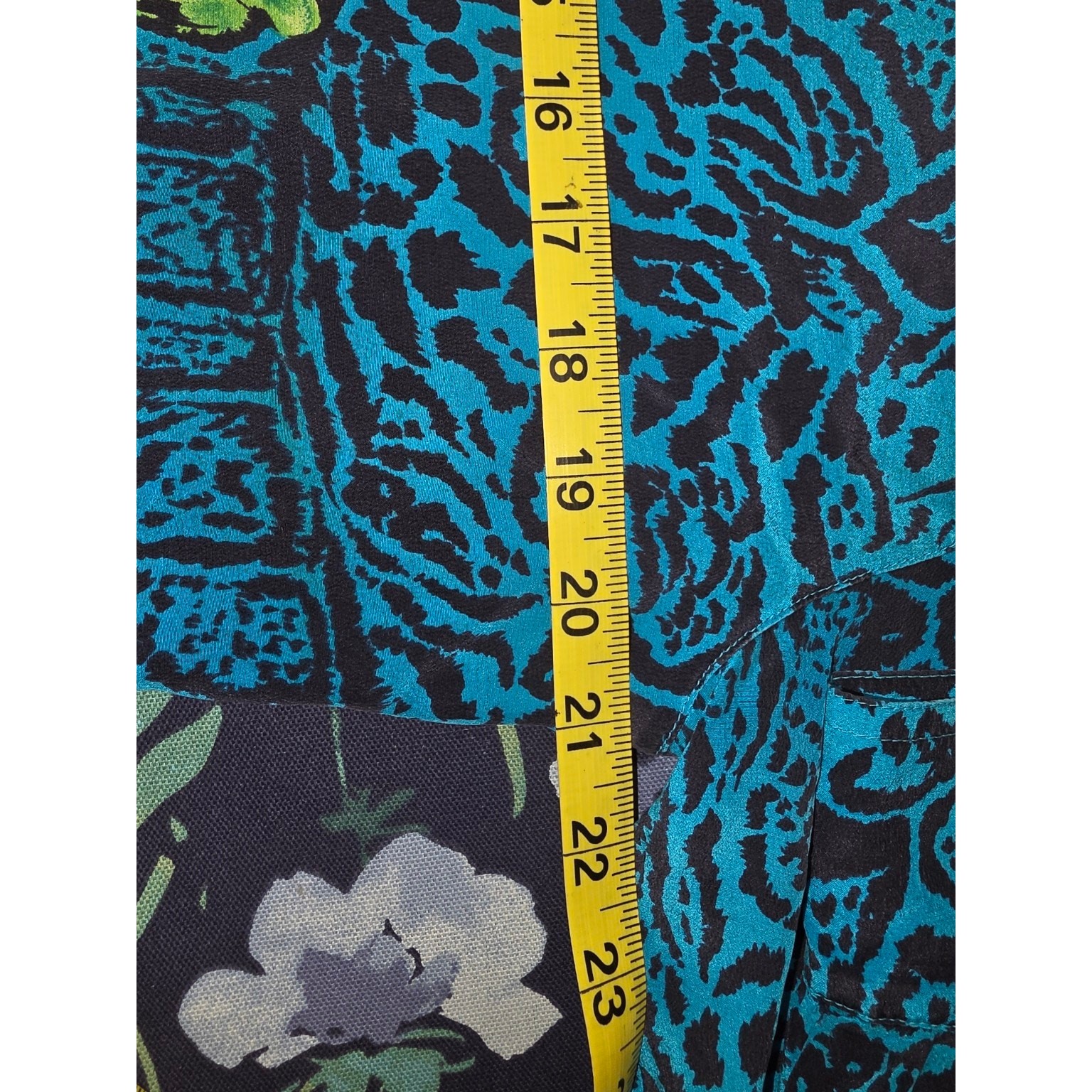 Escada Margaretha Ley 100% Silk Tiger Print Blouse Blue Green EU 40 US 8