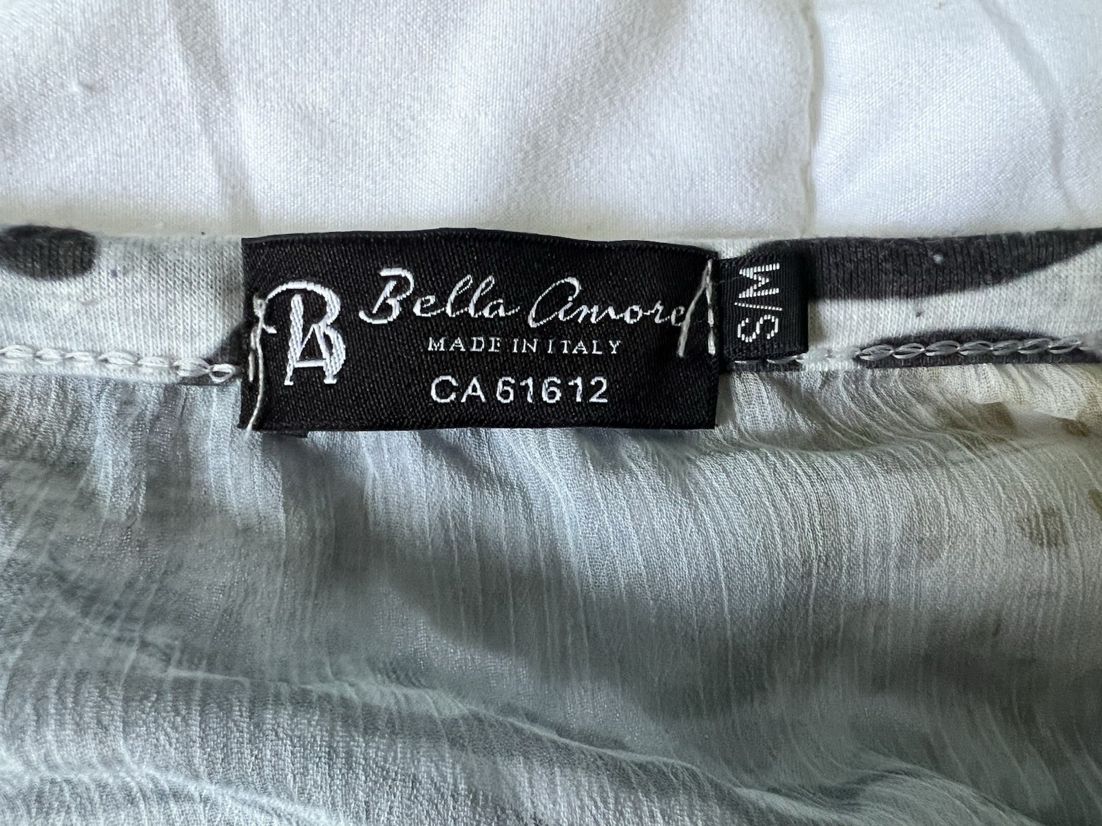 Woman’s Size S/M Bella Amore Fashion Into Art Blouse Sheer 3/4 Sleeve Shirt