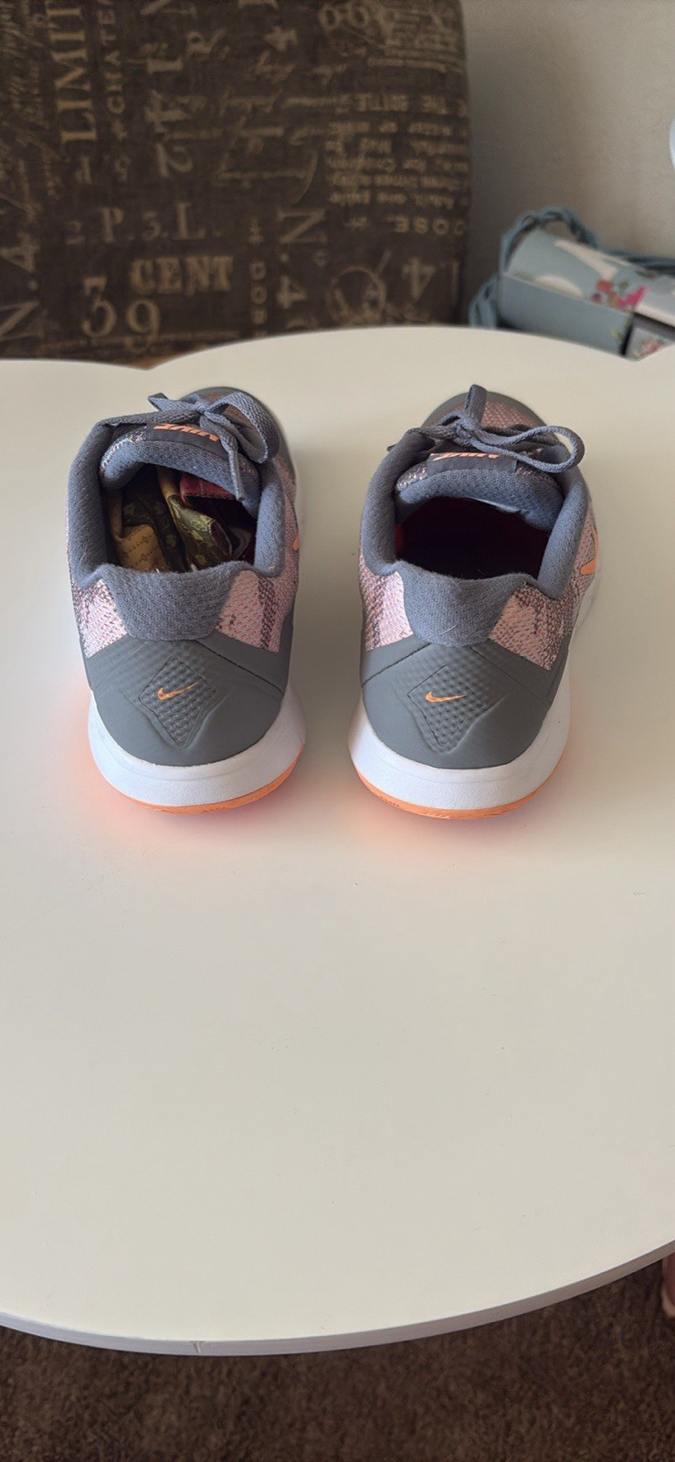 Nike Flex women’s Running Sneakers US 9 Mesh Lace Up Gray Peach White