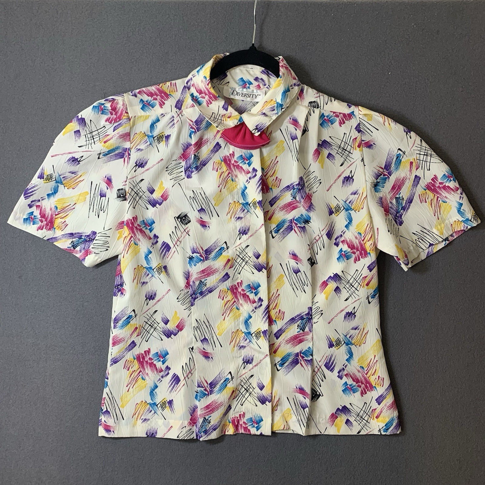 Vintage Petite Diversity Pop Art Culture Rainbow Paint Blouse Women’s S White