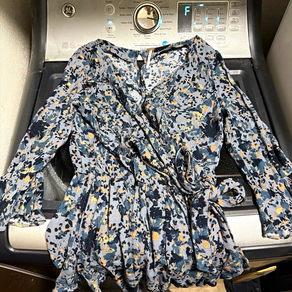 Free People Women’s S Blue Abstract Romper V-Neck 1/4 Sleeve Waist Tie