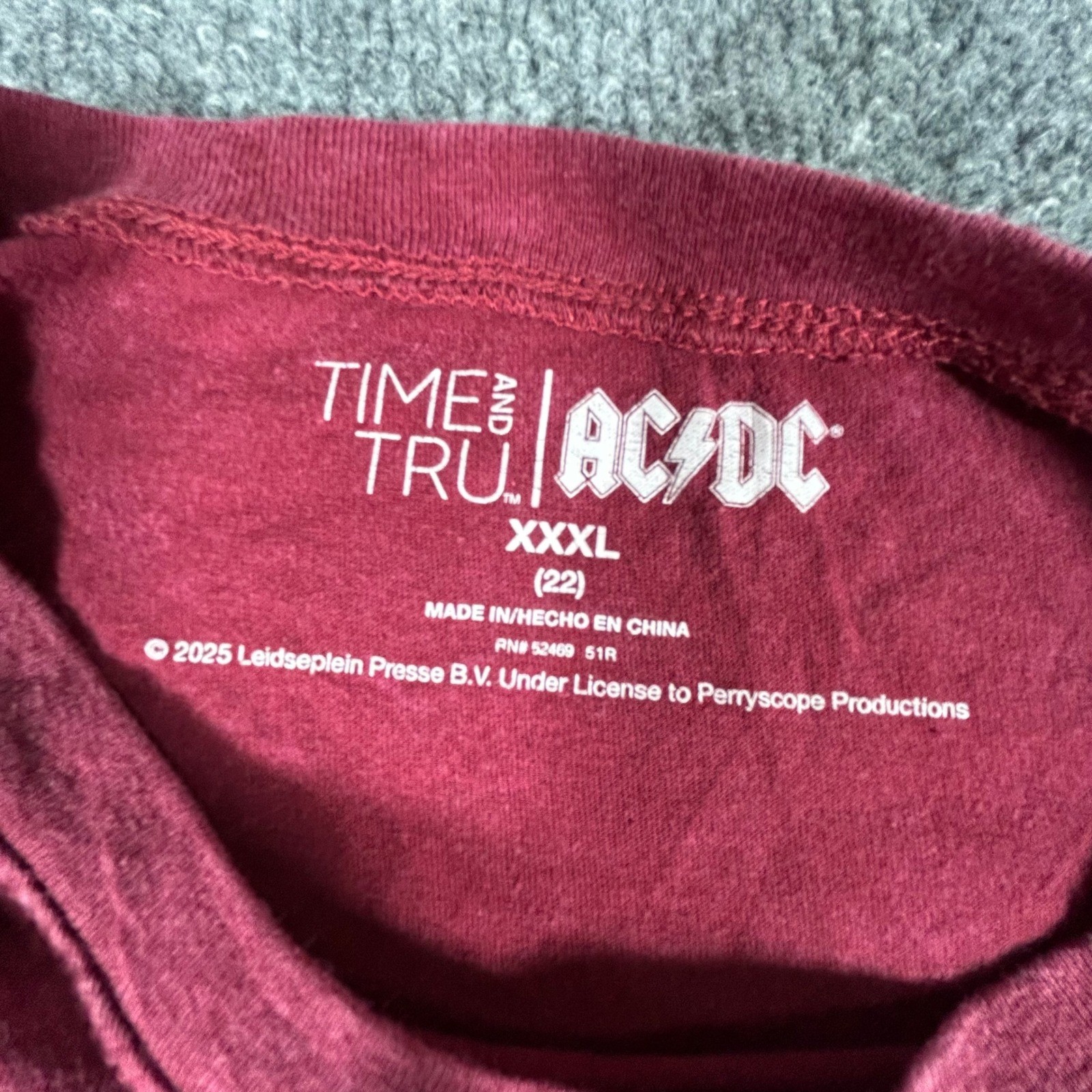 Time and Tru T-Shirt Womens Size XXXL Burgundy AC/DC Flame Graphic Rock Band Tee
