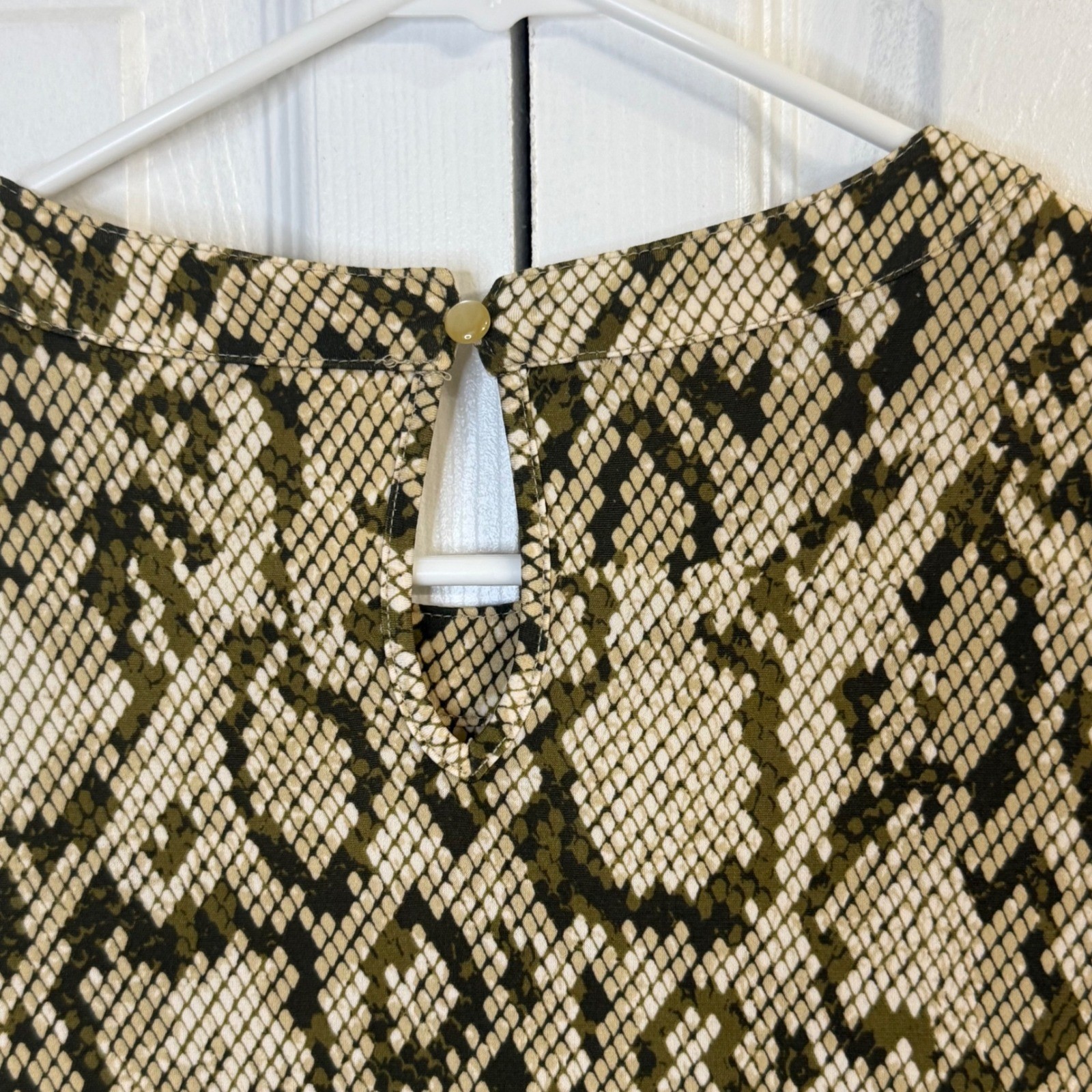 Cato Snake Print Cut Out Short Sleeve Blouse Top Womens Size S Small