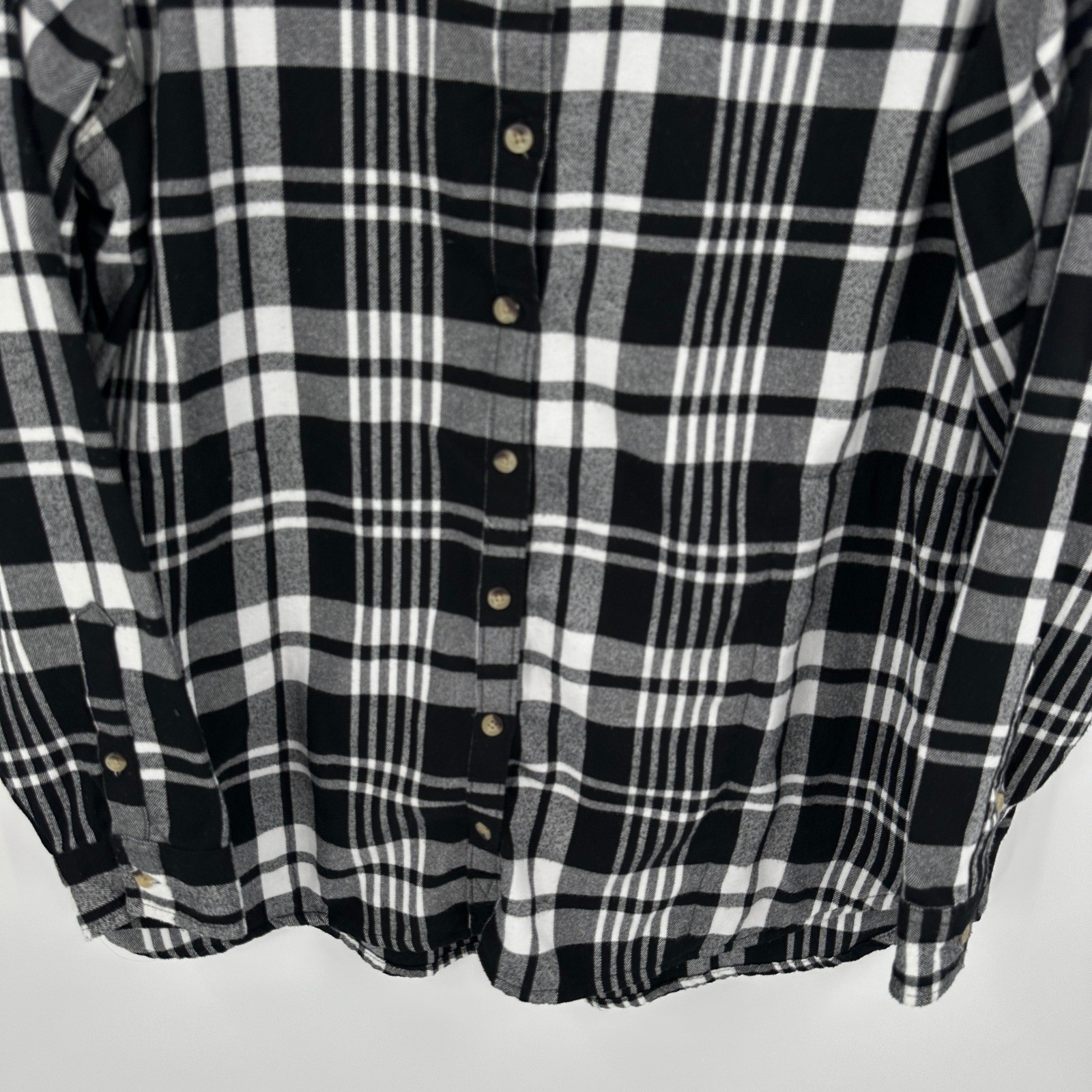 Jachs Girlfriend Women XL Black White Plaid Button Down Shirt Rayon Blend Long S
