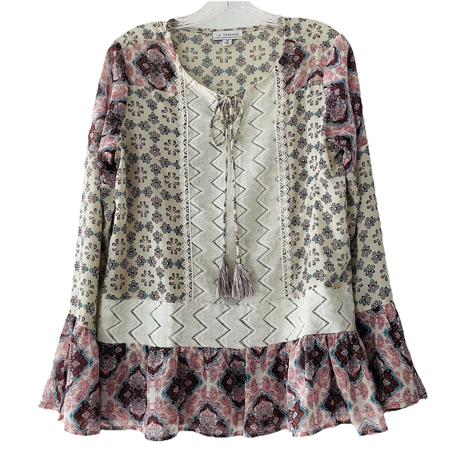 LA Threads Women’s Size Medium Lace Panel Tiered Boho Floral Top Shirt Blouse