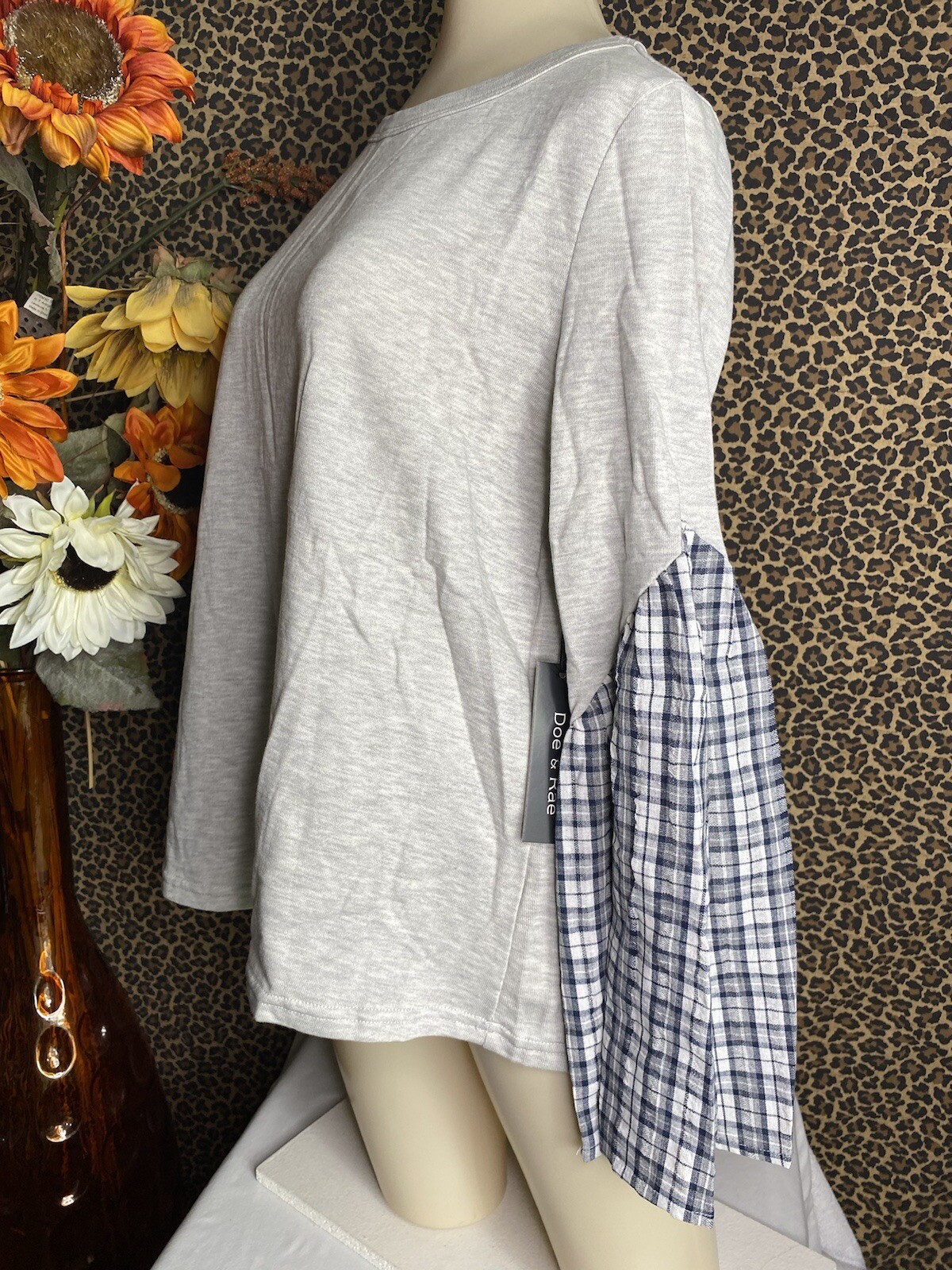 🦋DOE & RAE🦋Heather Grey/Navy Plaid Long Bell Sleeve Cotton Top NWT | LARGE |