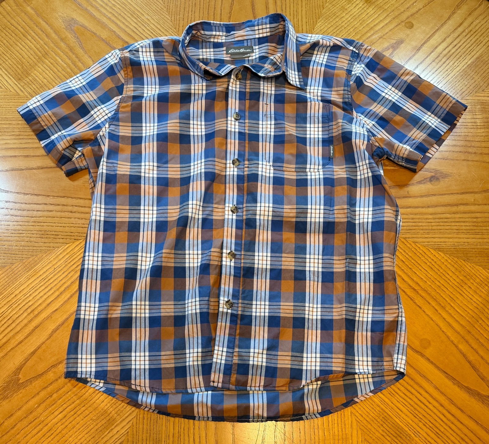 Eddie Bauer Men’s Shirt Size Medium Short Sleeve Plaid Front Pocket Outdoor