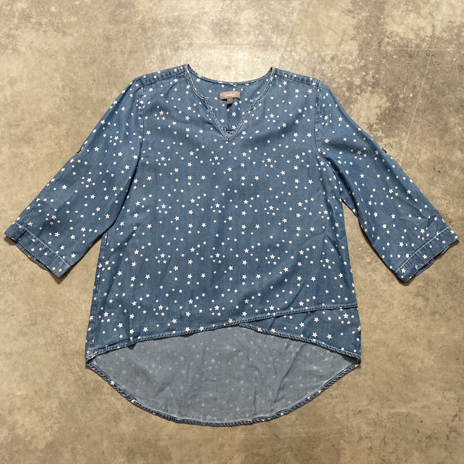 Neiman Marcus Shirt Womens Size Small Blue Star Print Tunic Hi Low Hem Classic