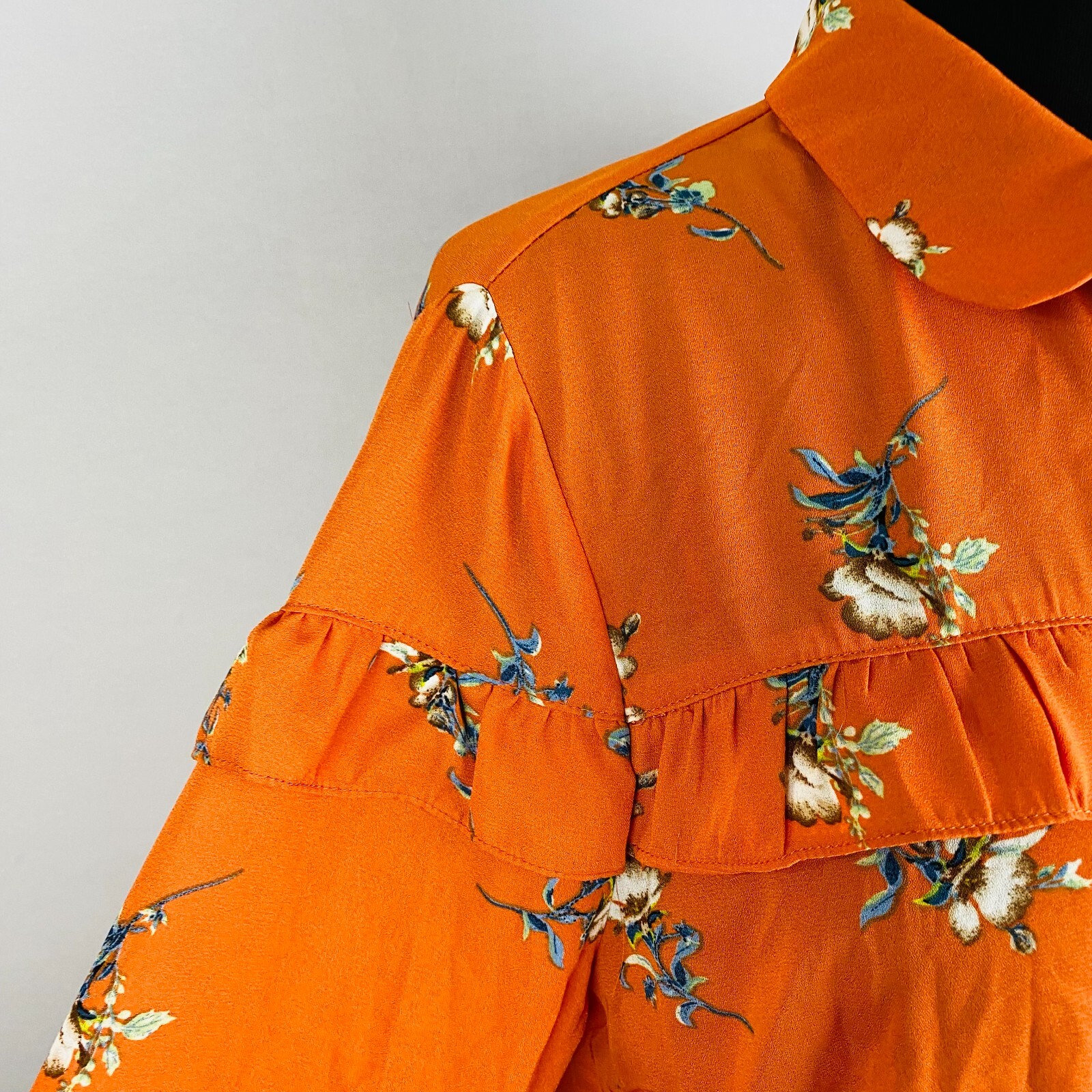 Timing Womens Medium M Polyester Orange Floral Long Sleeve Button Front Shirt