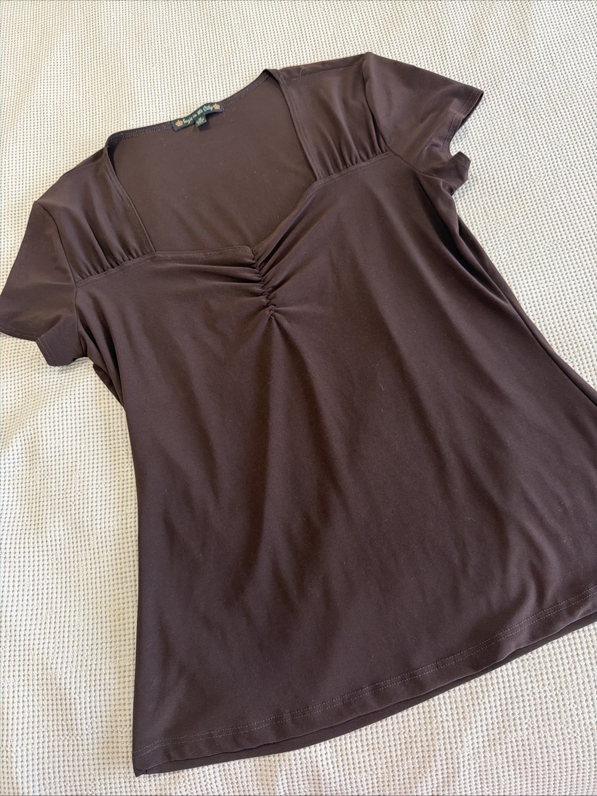 Suzie In The City Women’s Brown Sweetheart Neck Short Sleeve Stretch Slim Top M