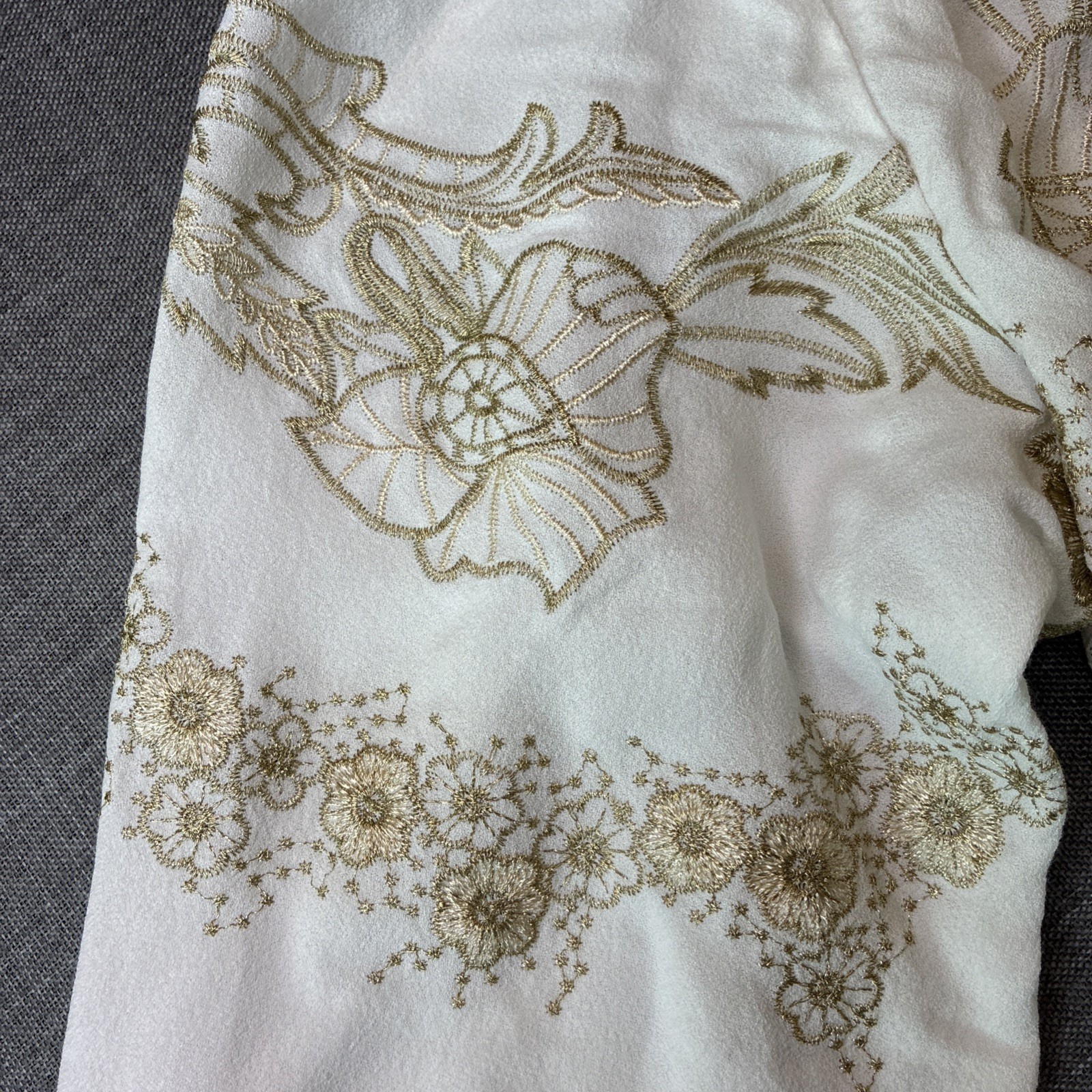 Hale Bob Women’s White Gold Floral Embroidered Peasant Blouse Bishop Sleeve S
