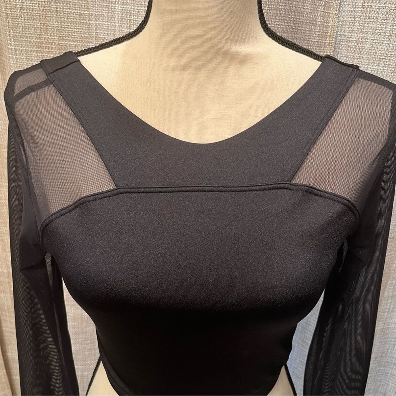 Balera Black Mesh-Sleeve Dance Crop Top Sports Bra Medium