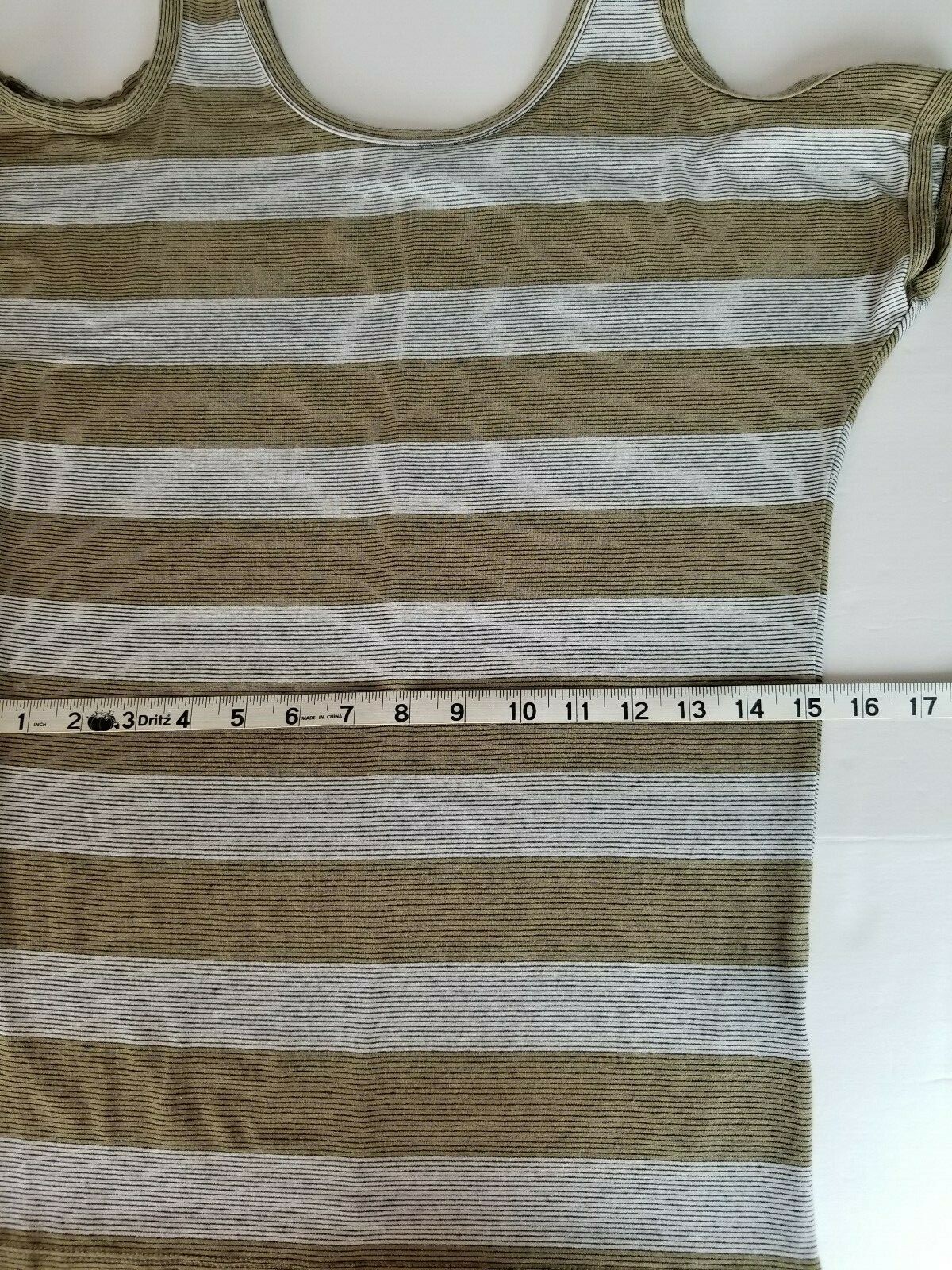 Mercer & Madison T-Shirt Small Tan White Rayon Soft Cold Shoulder Short Slv EUC