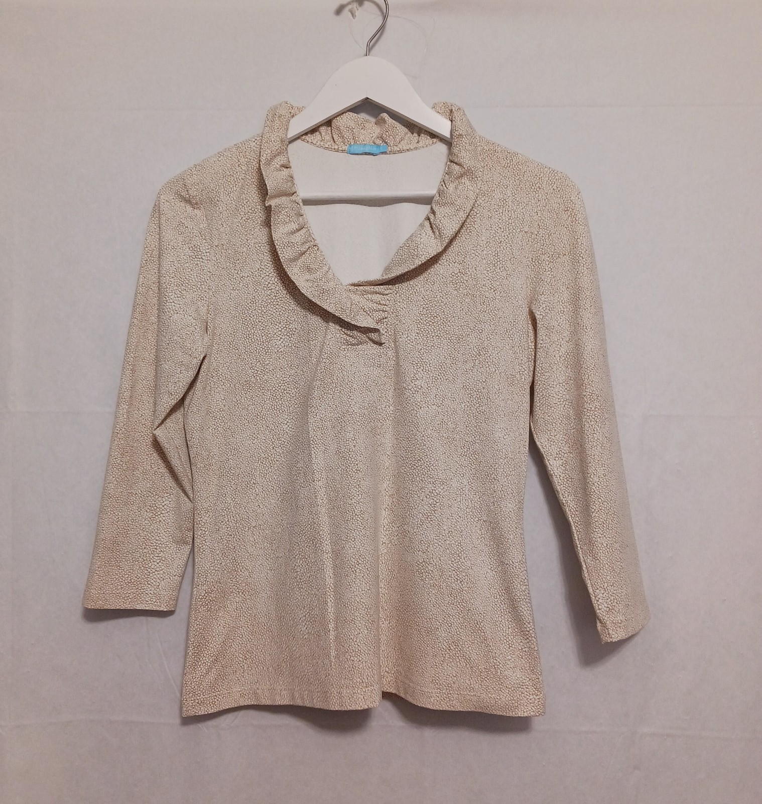 J. McLaughlin Durham Catalina women’s Ruffle Neck 3/4 Top blouse Sz S Oatmeal