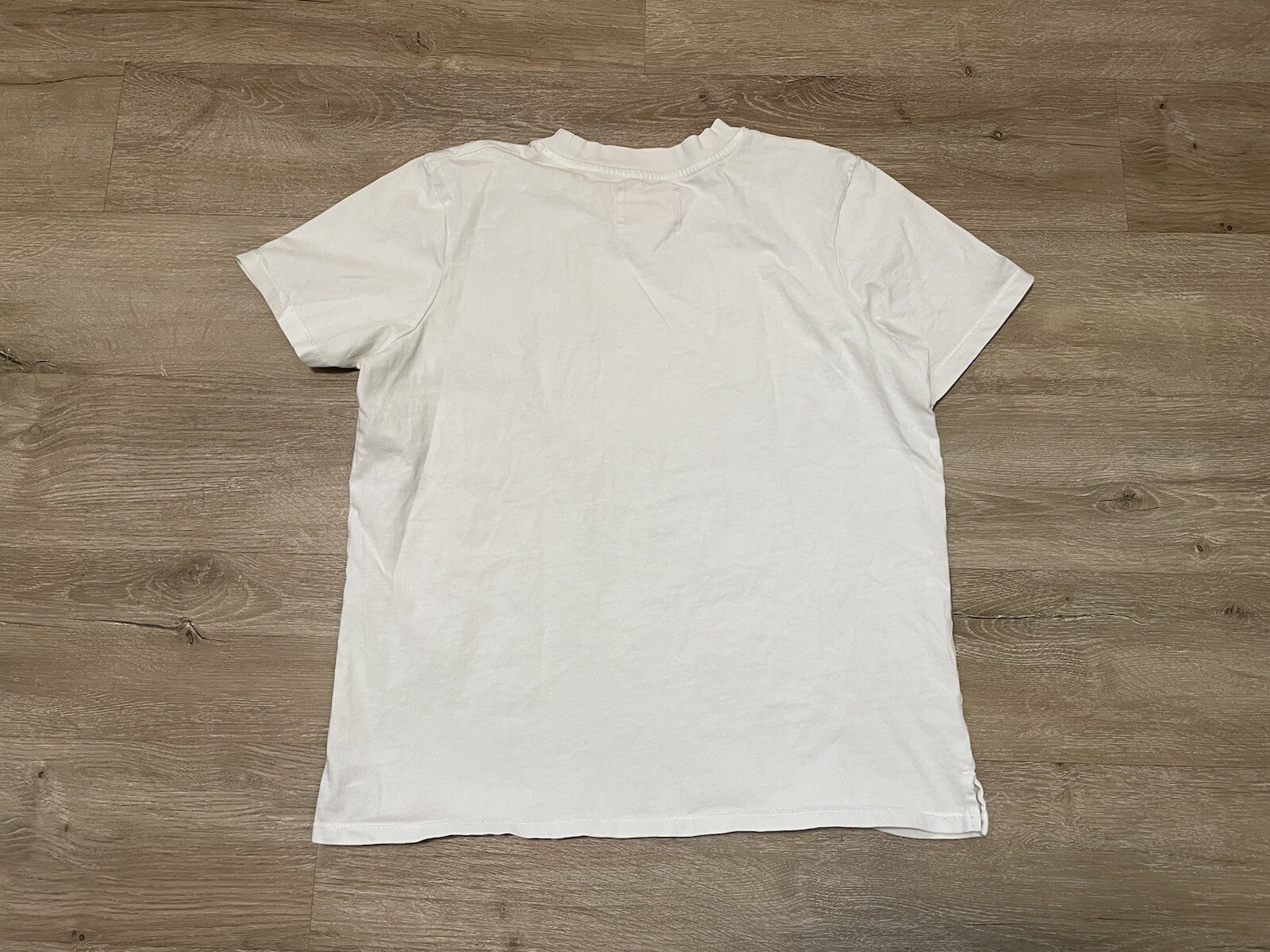 Bando T-Shirt Women’s Sz L Lettering Introvert White Short Sleeve Crew Neck