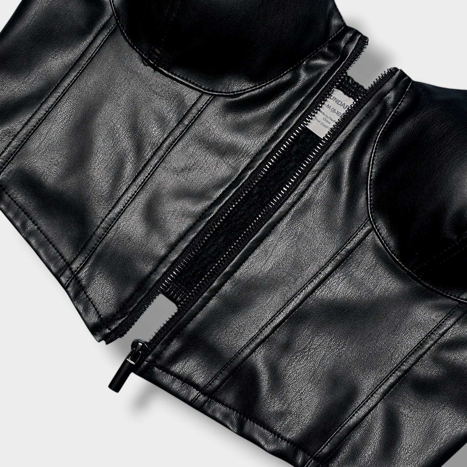 No Boundaries NWOT Women’s Black Leather Front Zip Bustier Top Size Medium