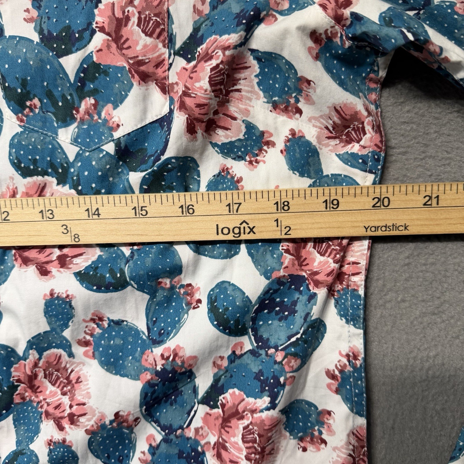 Ariat Real Womens L Fitted Cowgirl Western Shirt Button Up Blue Pink Cactus