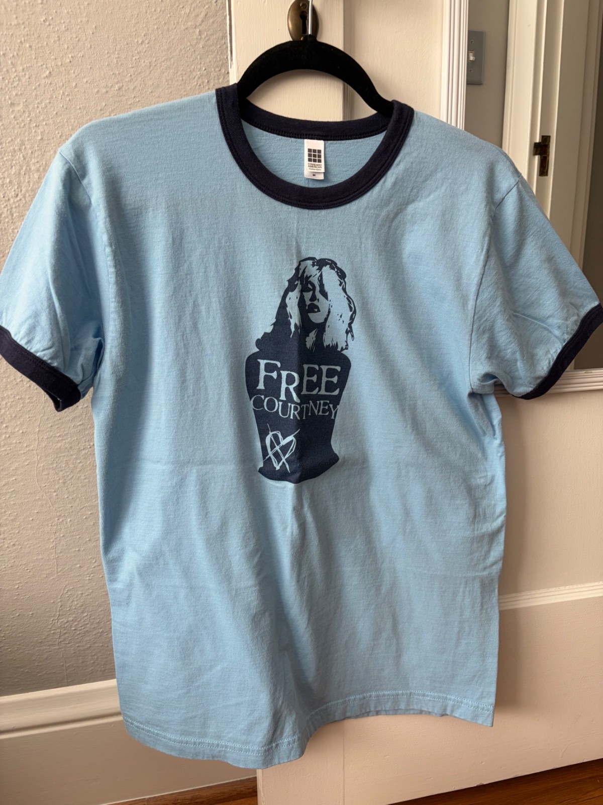 HOLE Courtney Love Medium Free Courtney ringer tee shirt