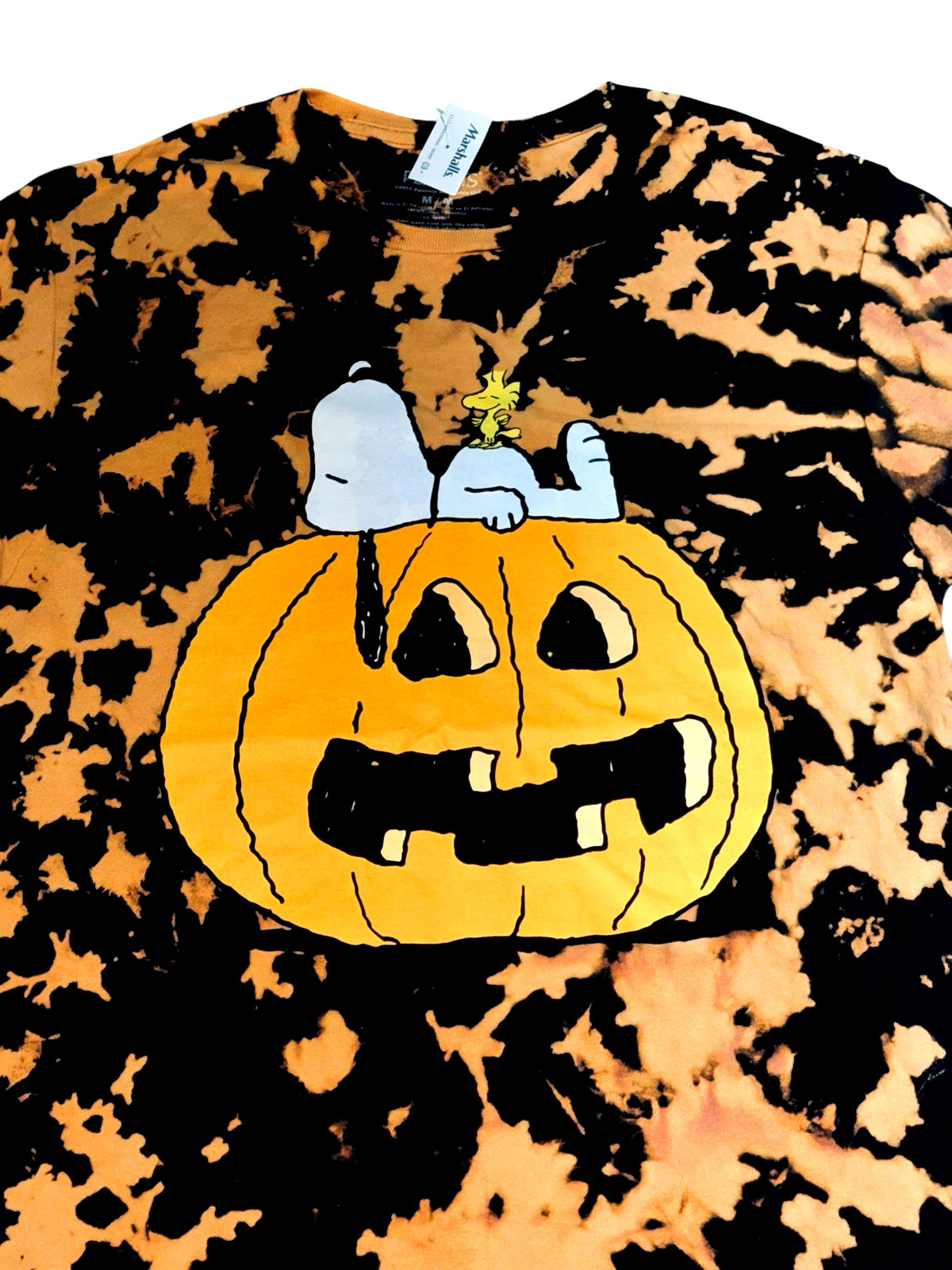 NWT PEANUTS Womens MEDIUM BLEACH DYED Snoopy Woodstock Pumpkin Halloween T SHIRT