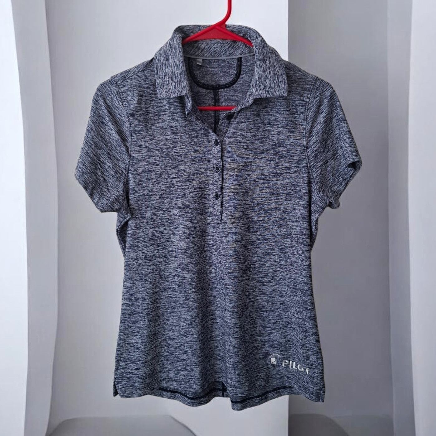 Under Armour Women’s M Gray Heathered Collared Short Sleeve Button Polo Logo