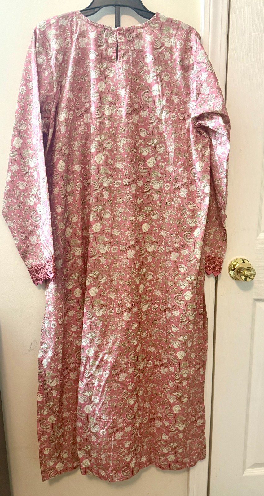 SAPPHIRE Lawn Printed embroidered Pink Shir!t Size Large! New with tags! Branded