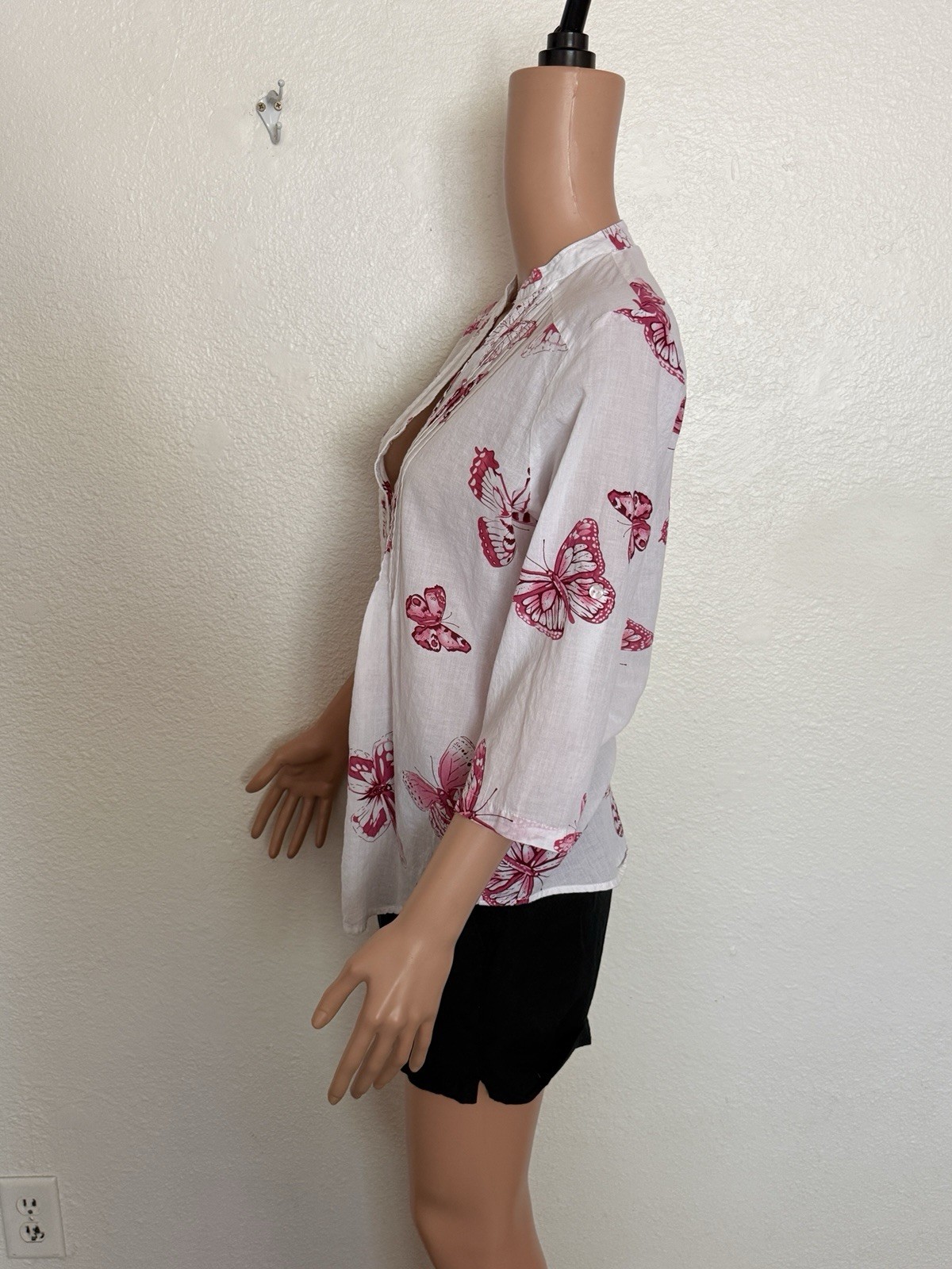 2000s White Pink Butterfly Cotton Button Up Blouse sz S
