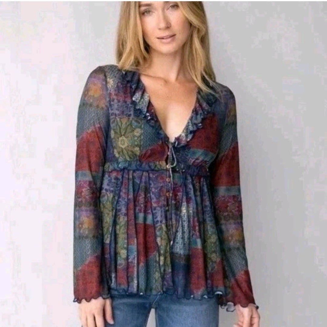 Natural Life Sierra Ruffle Mesh Top Size M V-neck Long Sleeves Floral Boho NWT