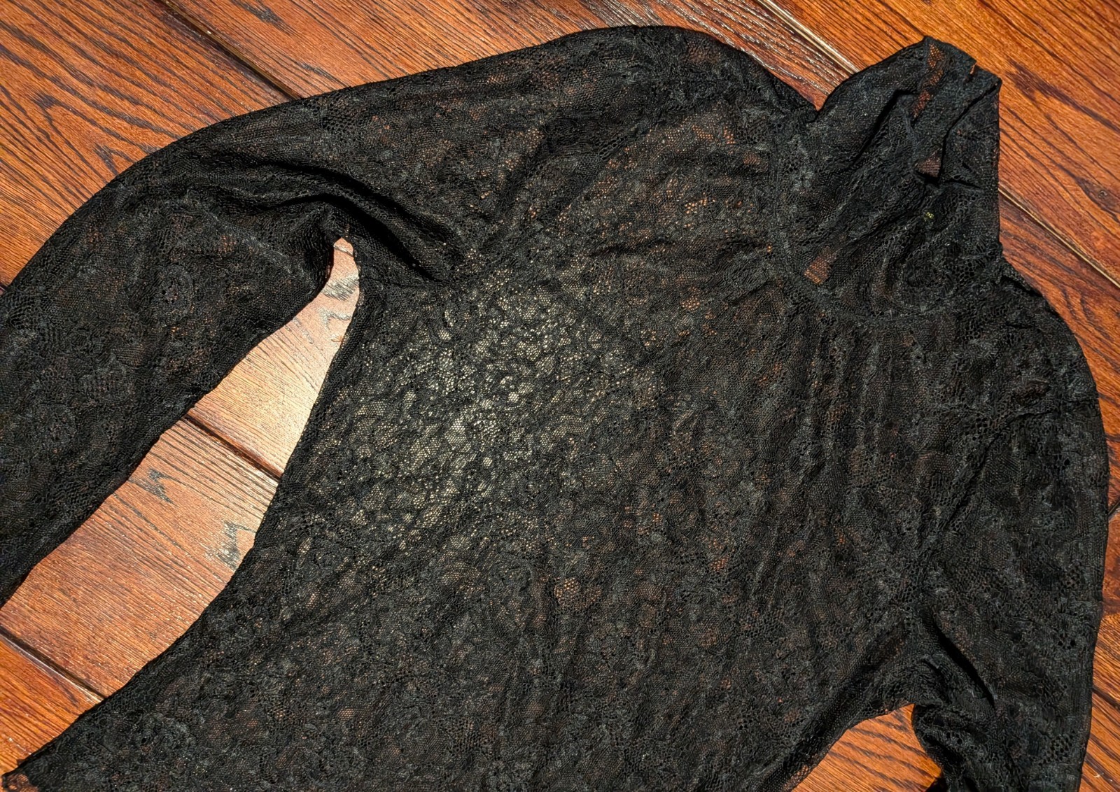 Finesse Women’s Lace Sheer Long Sleeve Top in Black Size Medium
