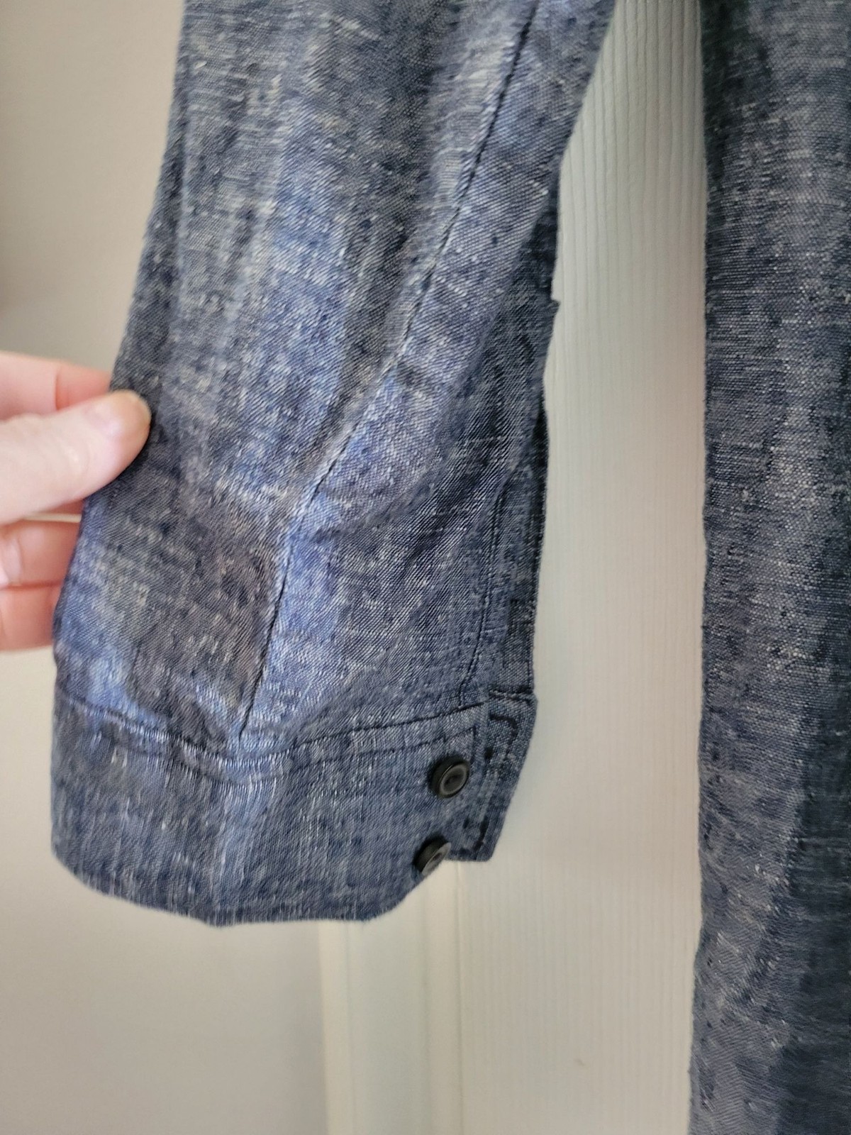Eileen Fisher Organic Blue Chambray blouse Shirt size Medium Preppy minimalist
