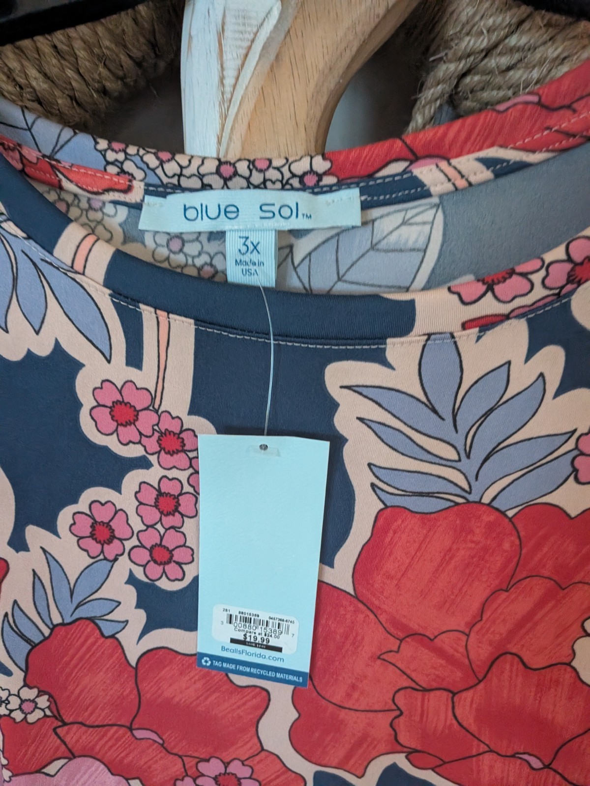 Blue Sol 3X Cap Sleeves Vibrant Colorful Floral Top Ladies New w/Tags