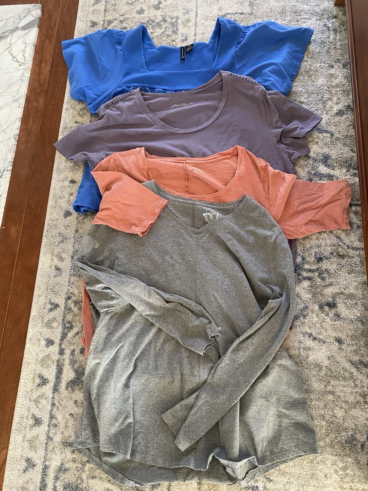 Bundle Of (4) Casual Womenswear Tops XL XXL Similar Fit Various Brands & Colors
