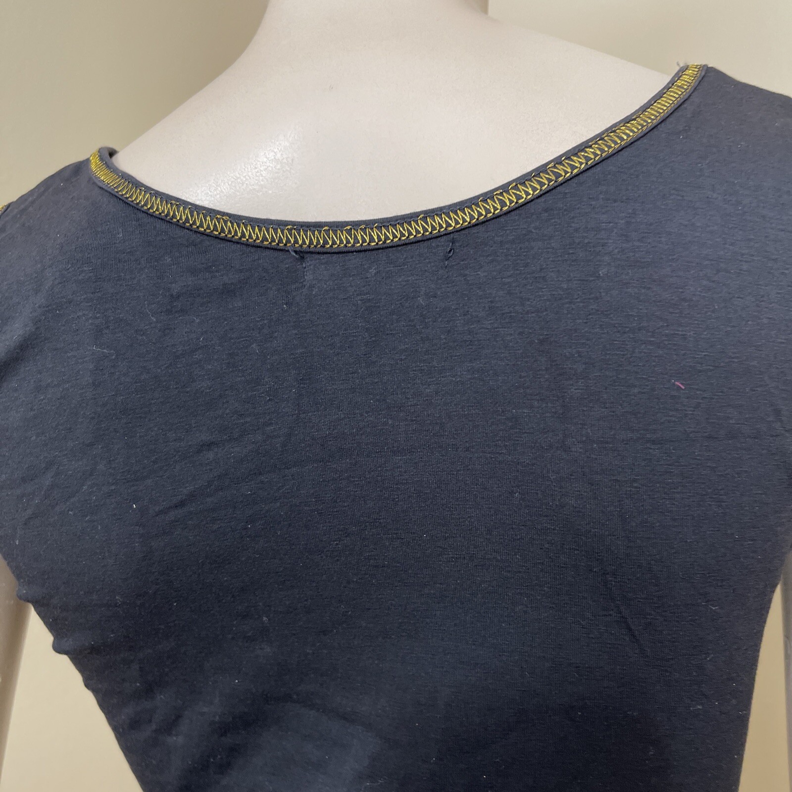 Women’s Black Gold Print Polyester Casual Summer Opened Beaded Size S Blouse Top